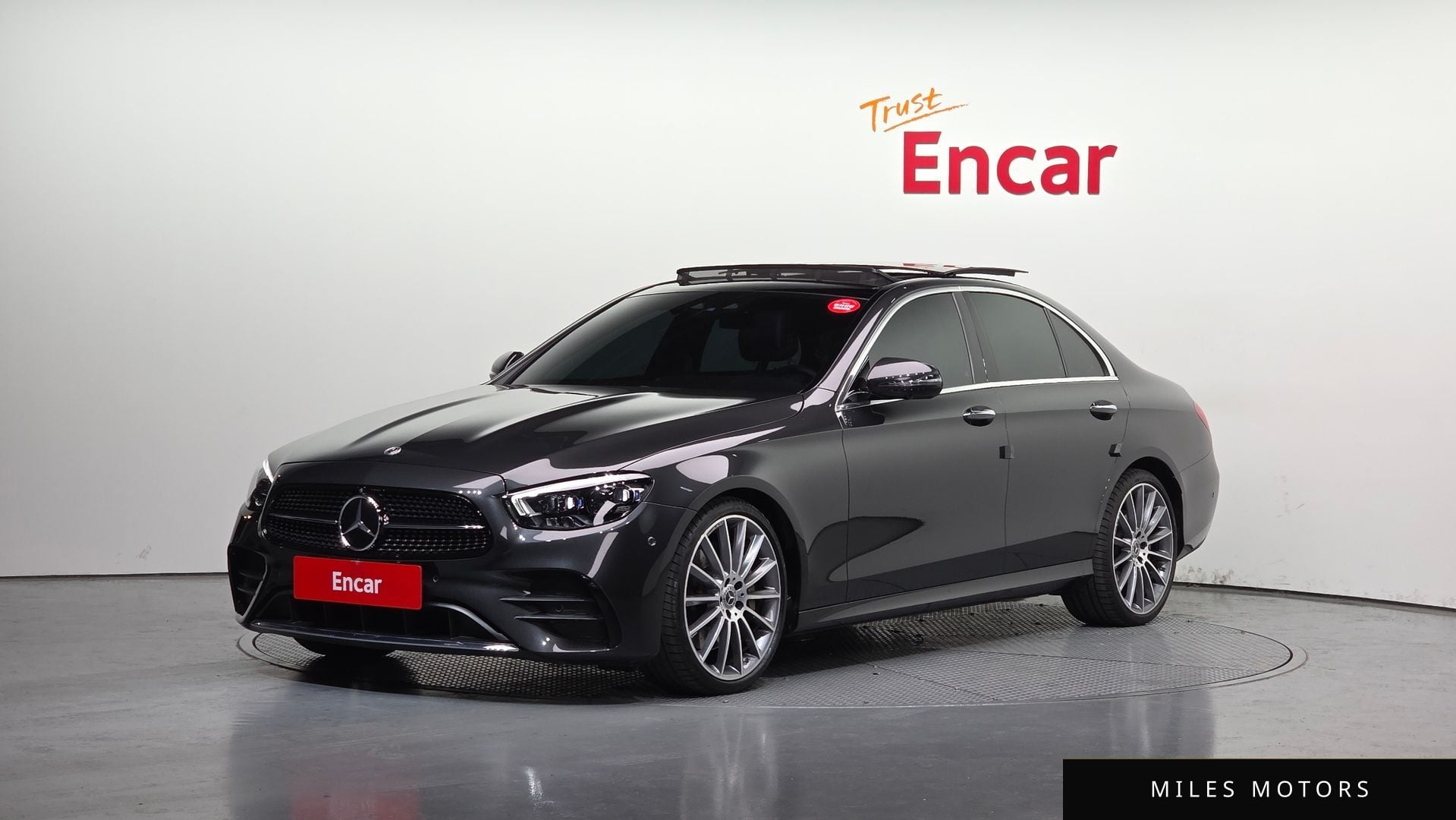 Mercedes-Benz E-Class W213 2022 — фото 1 из 12