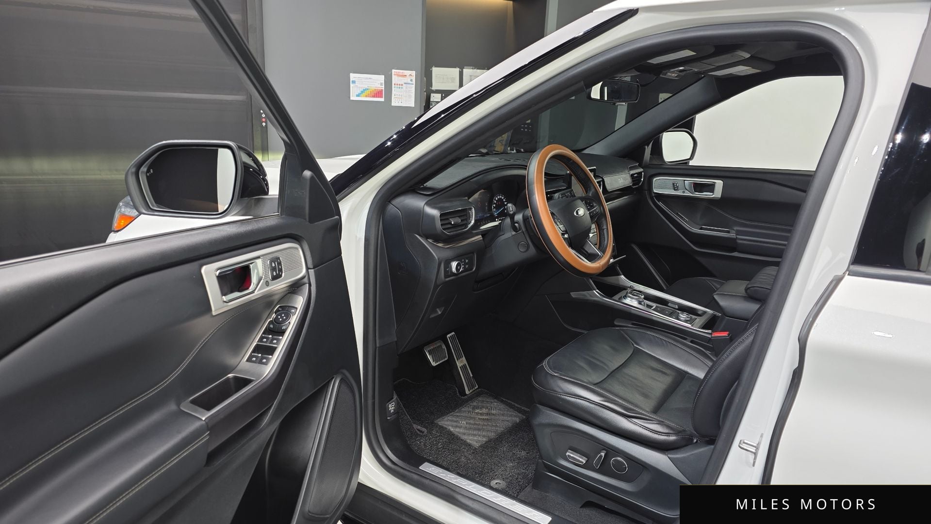Ford Explorer 2020 — миниатюра 10