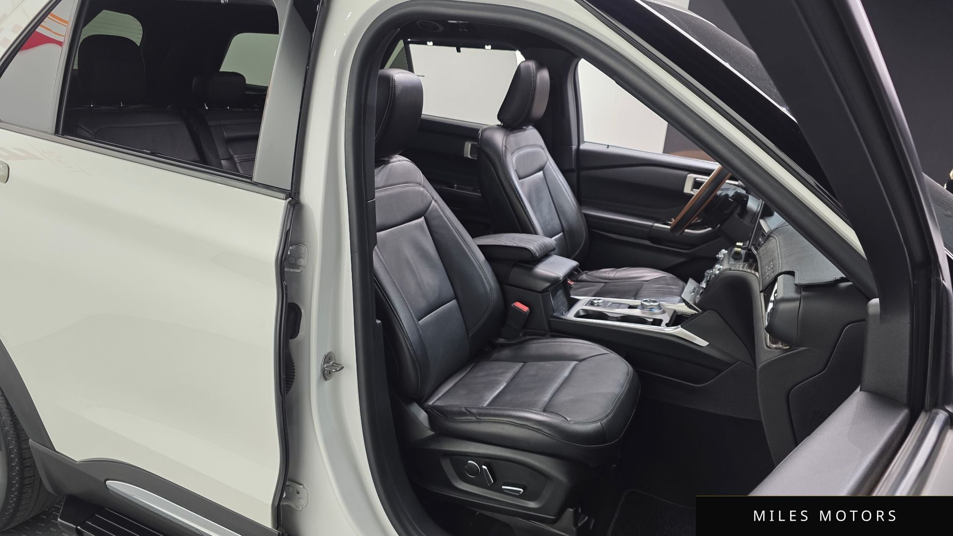 Ford Explorer 2020 — миниатюра 12