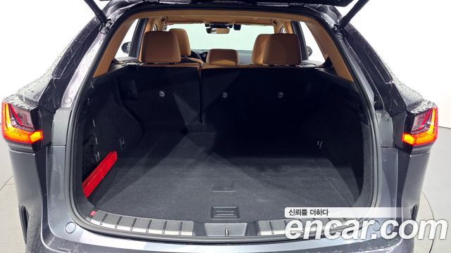 Лексус NX350h 2024 — миниатюра 19
