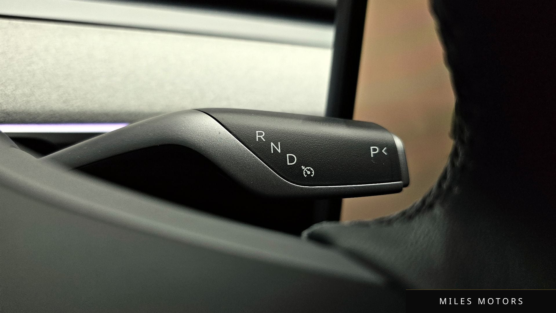 Tesla Model Y 2024 — миниатюра 9