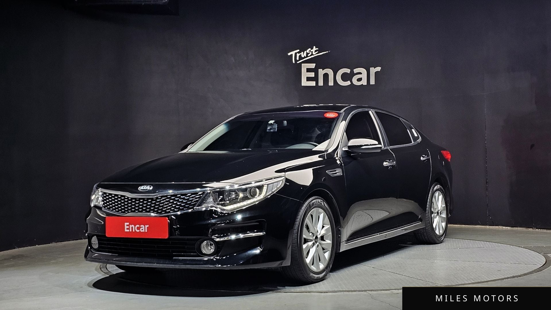 Kia K5 2016 — фото 1 из 12