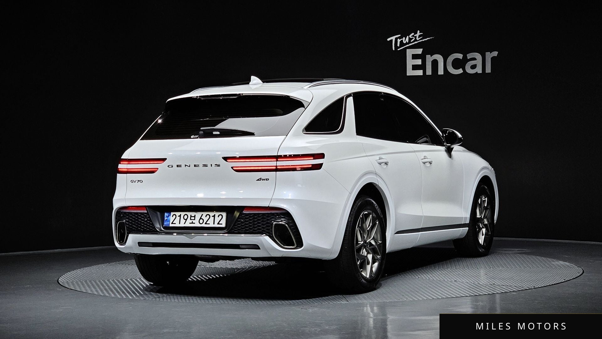 Genesis GV70 2024 — миниатюра 2