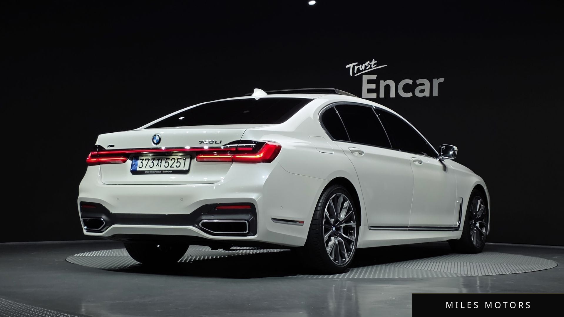 BMW 7 Series (G11) 2022 — миниатюра 2