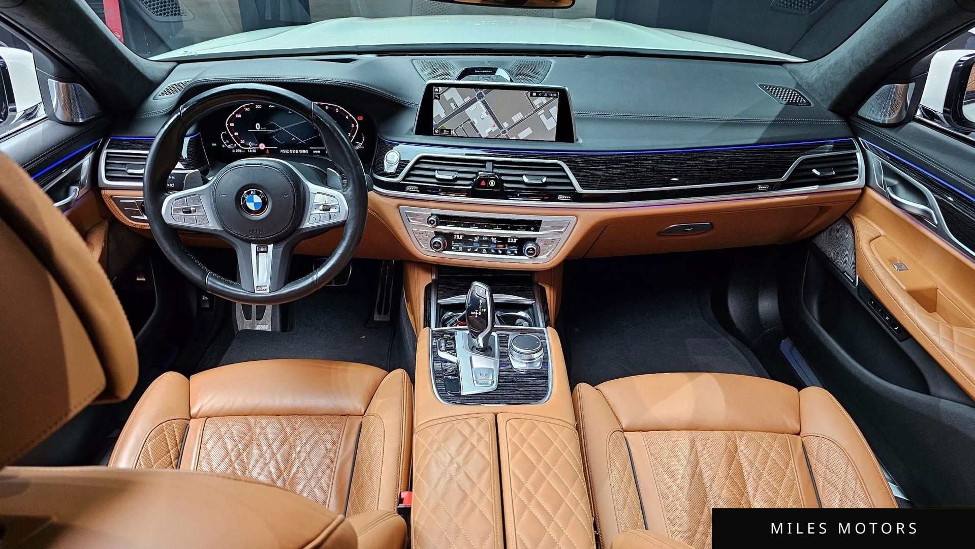 BMW 7 Series (G11) 2022 — миниатюра 7