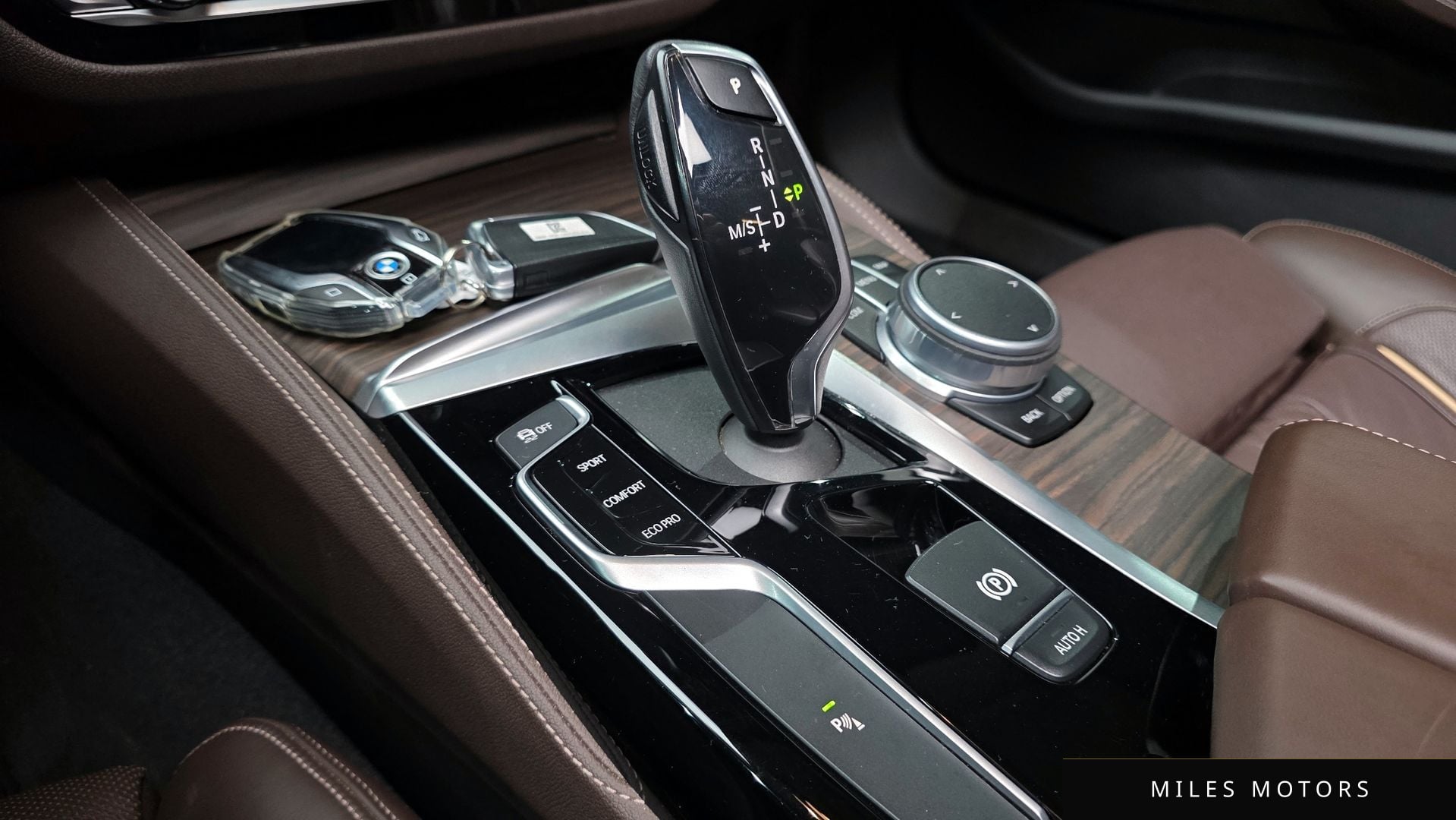 BMW 5 Series (G30) 2020 — миниатюра 9