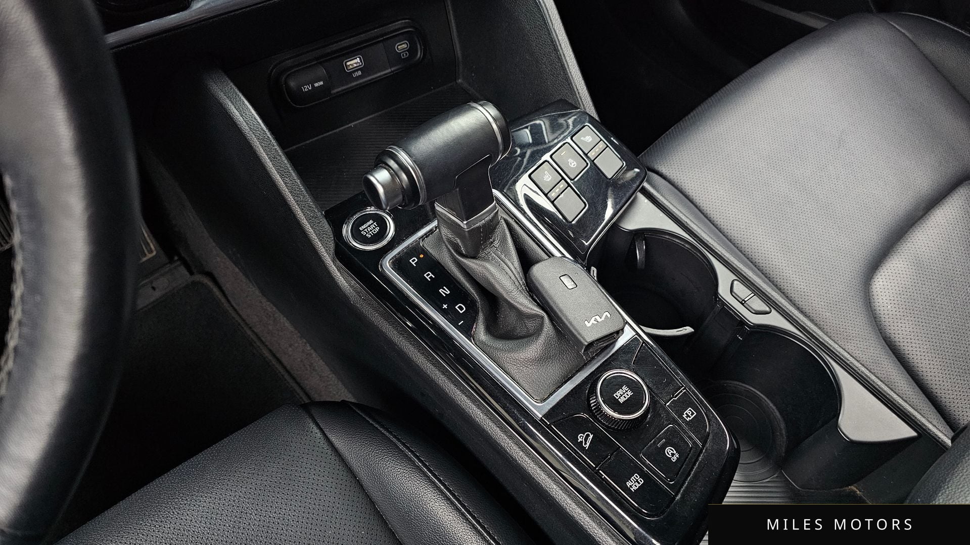 Kia Sportage 2022 — миниатюра 9