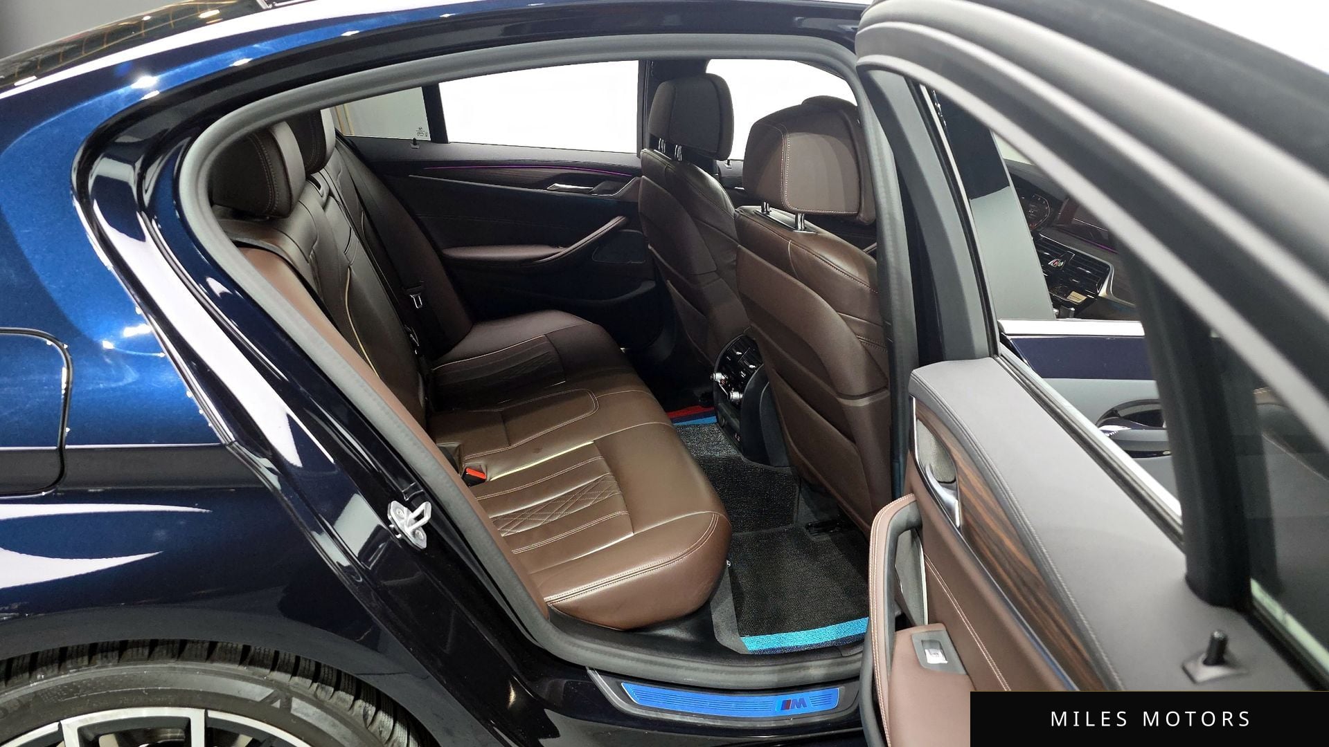BMW 5 Series (G30) 2021 — миниатюра 12
