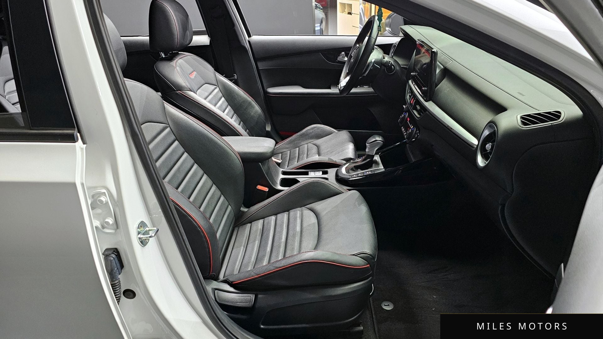 Kia K3 2023 — миниатюра 10