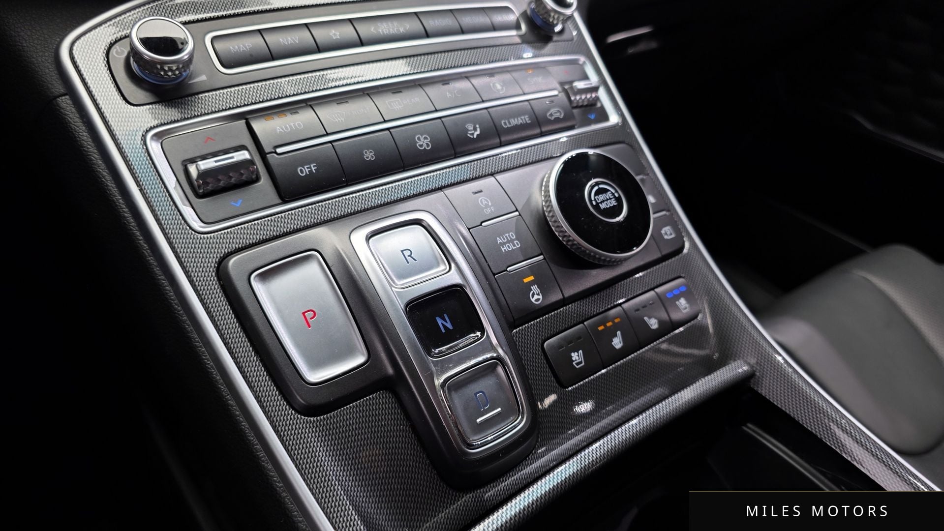Hyundai Santafe 2021 — миниатюра 9
