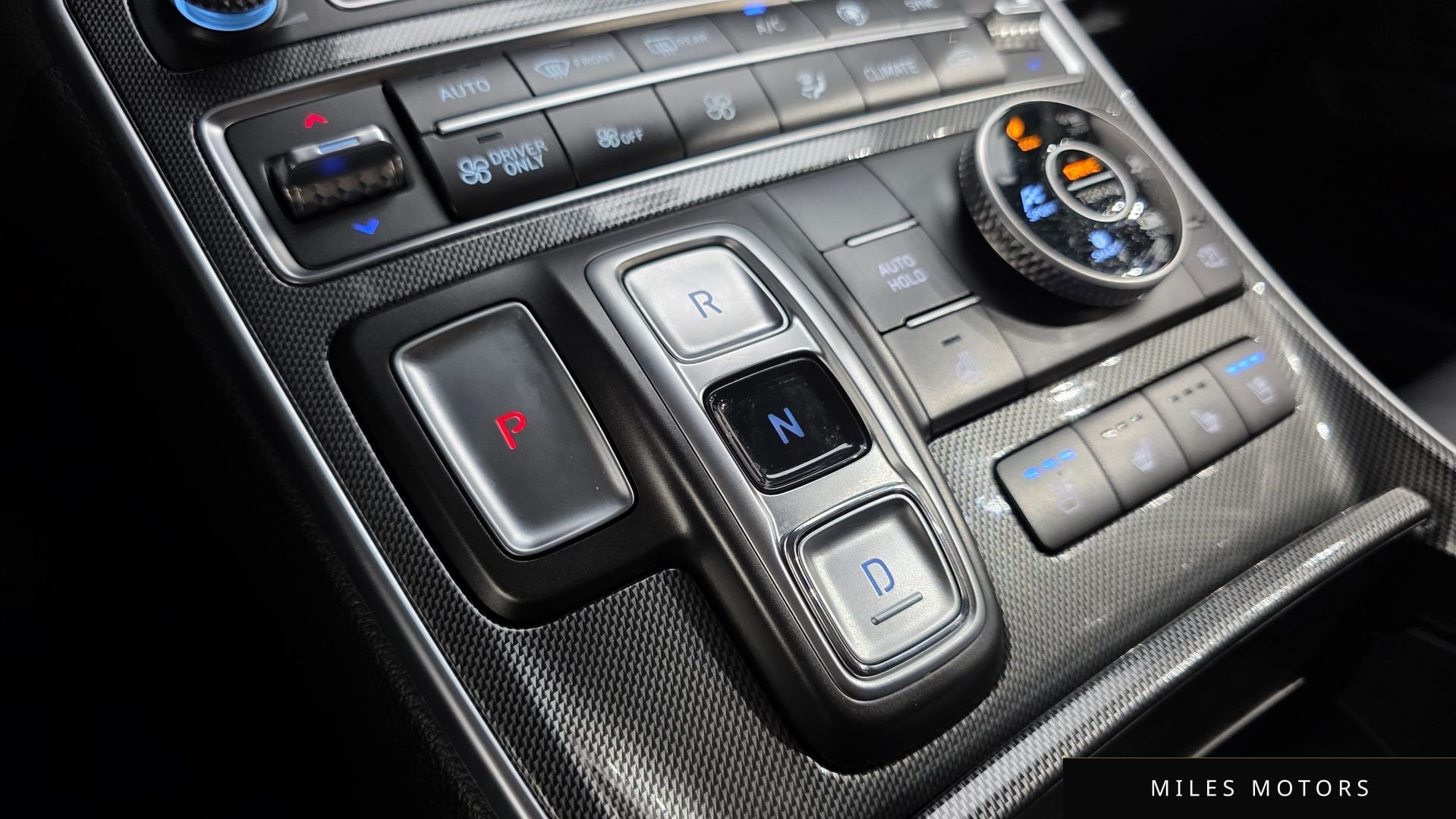 Hyundai Santafe 2023 — миниатюра 9