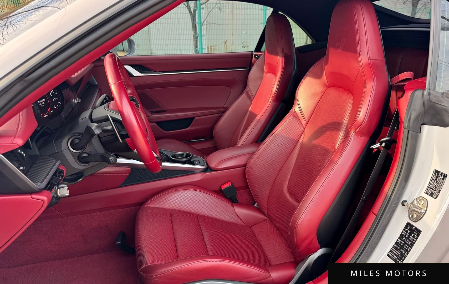 Porsche 911 (992) 2020 — миниатюра 12
