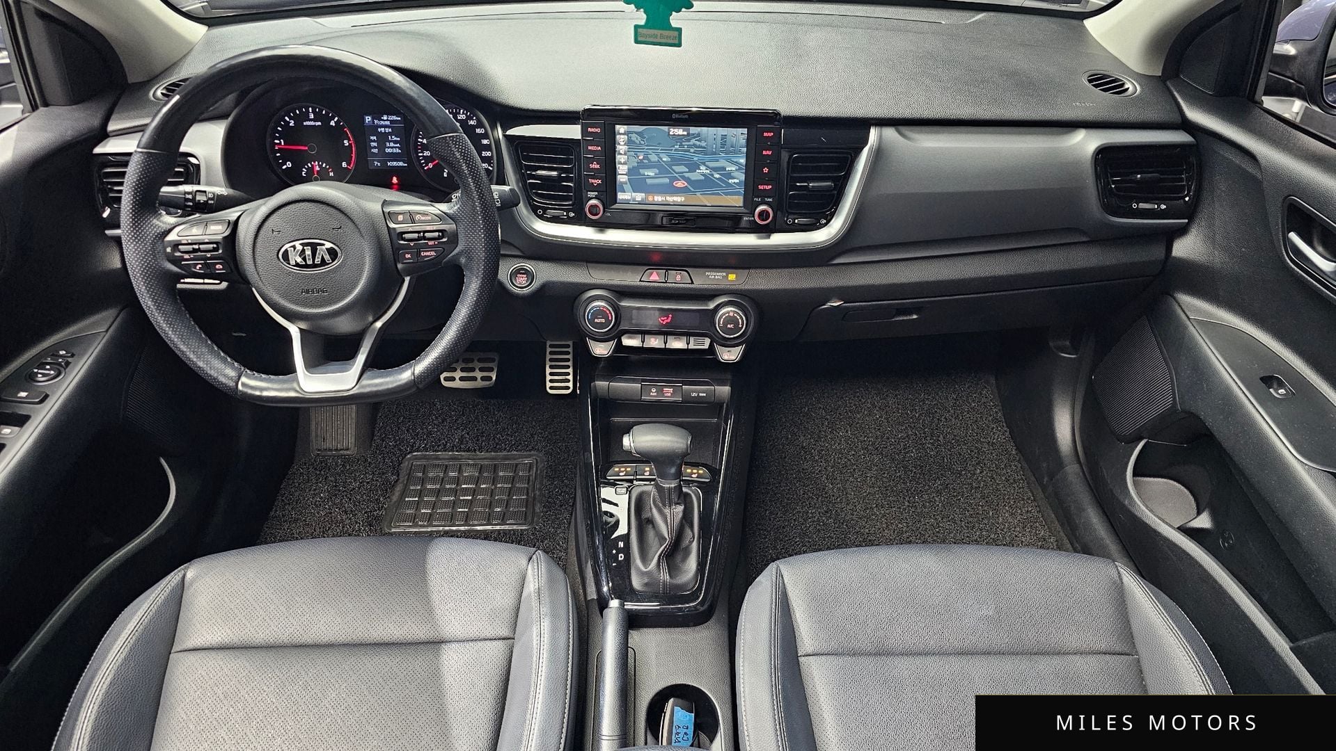Kia Stonic 2018 — миниатюра 7