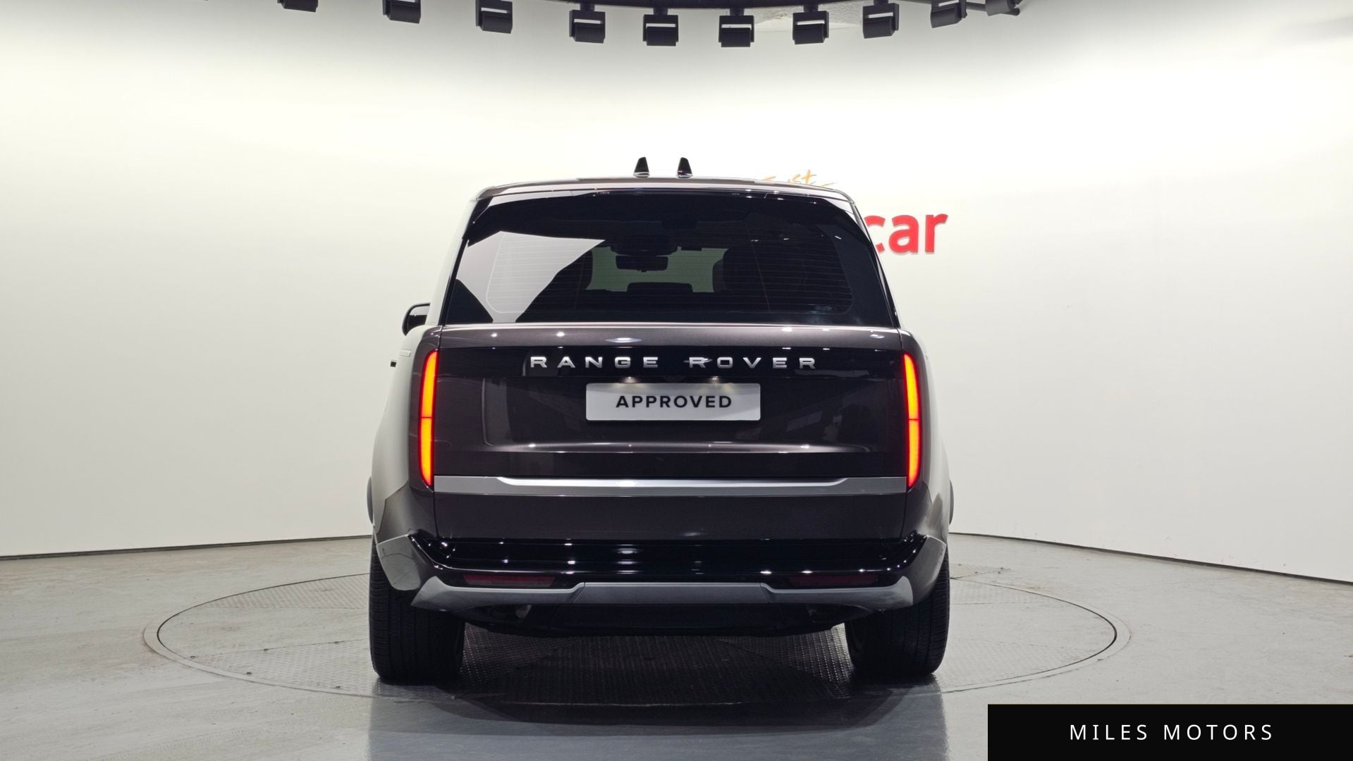 Land Rover Range Rover 2024 — миниатюра 7