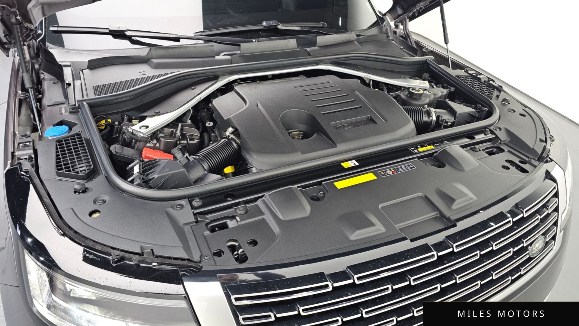 Land Rover Range Rover 2024 — миниатюра 10