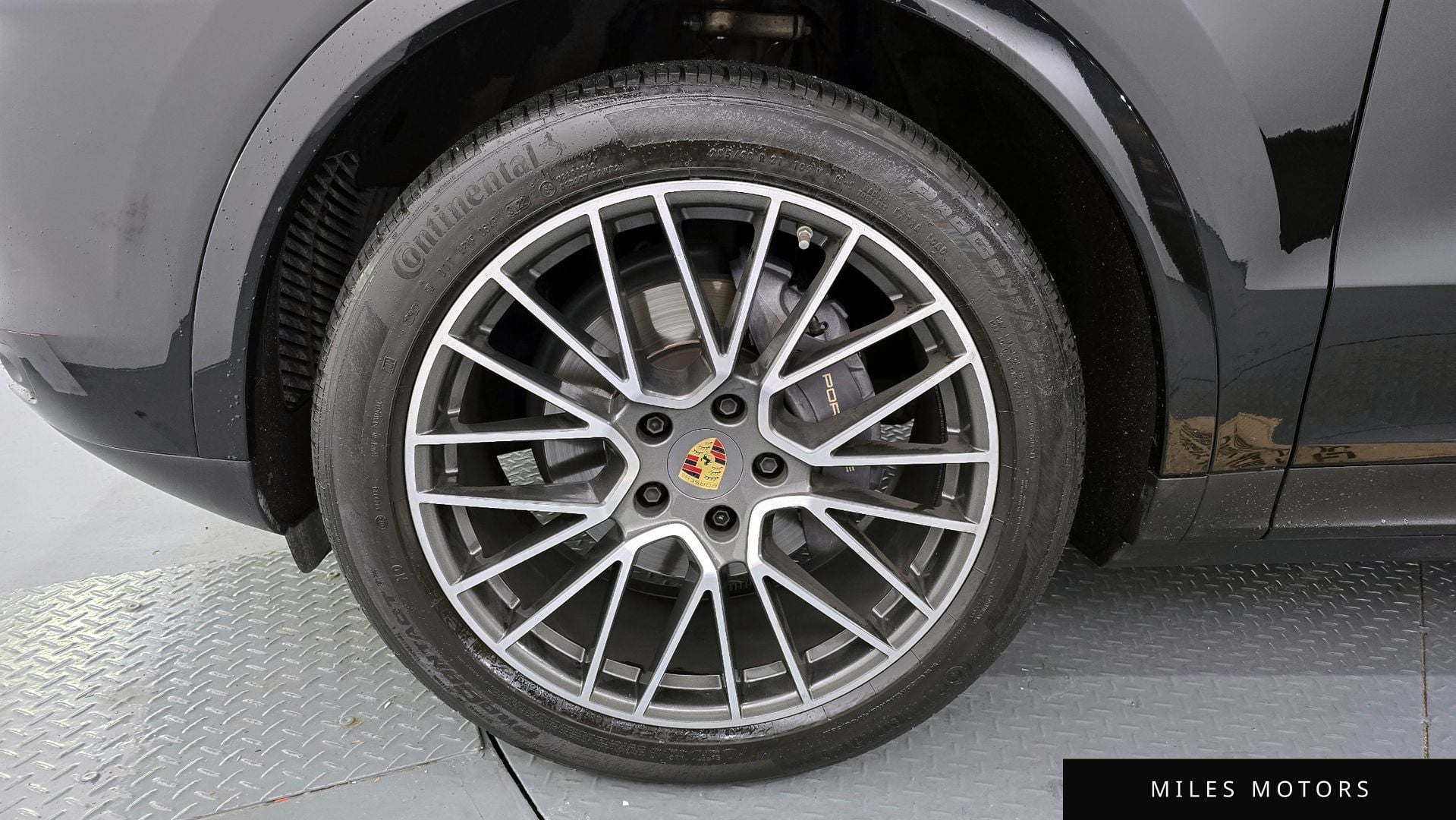 Porsche Cayenne 2023 — миниатюра 5