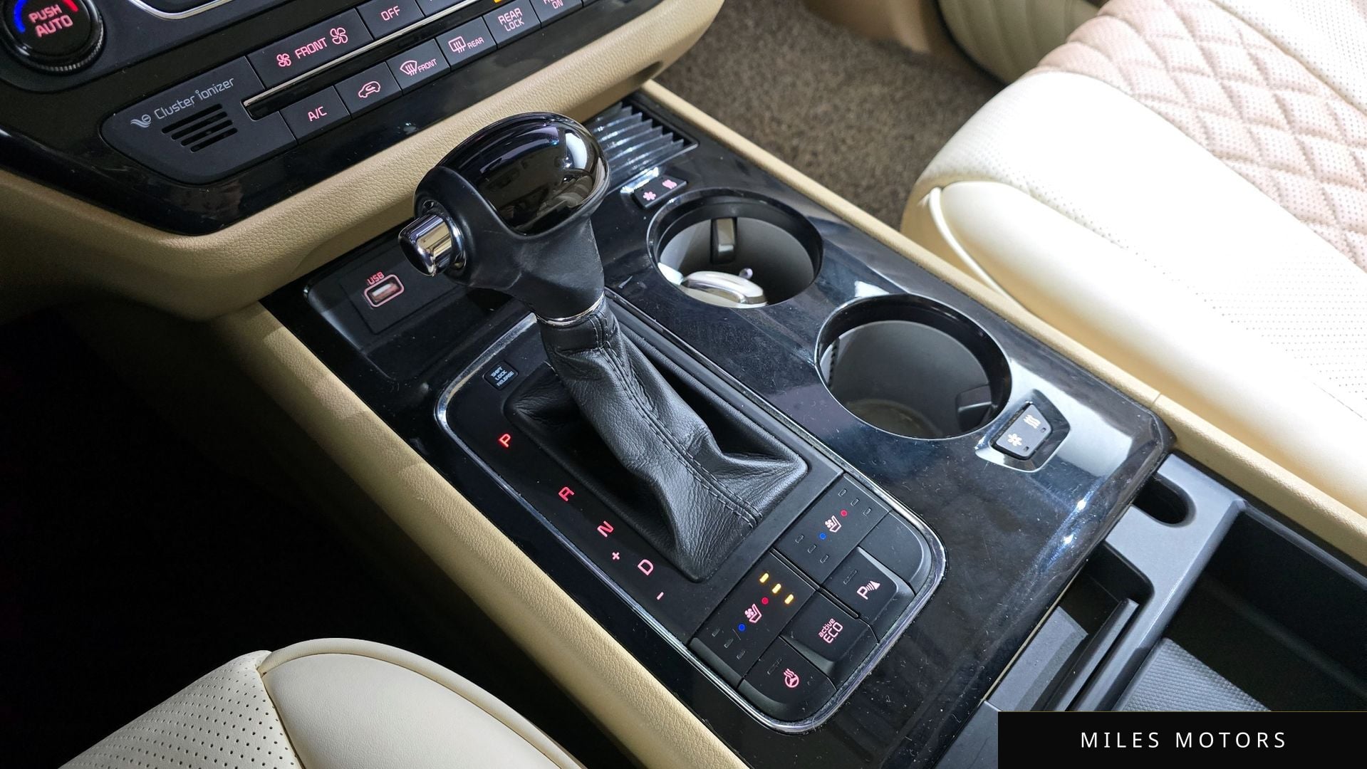 Kia Canival 2016 — миниатюра 9