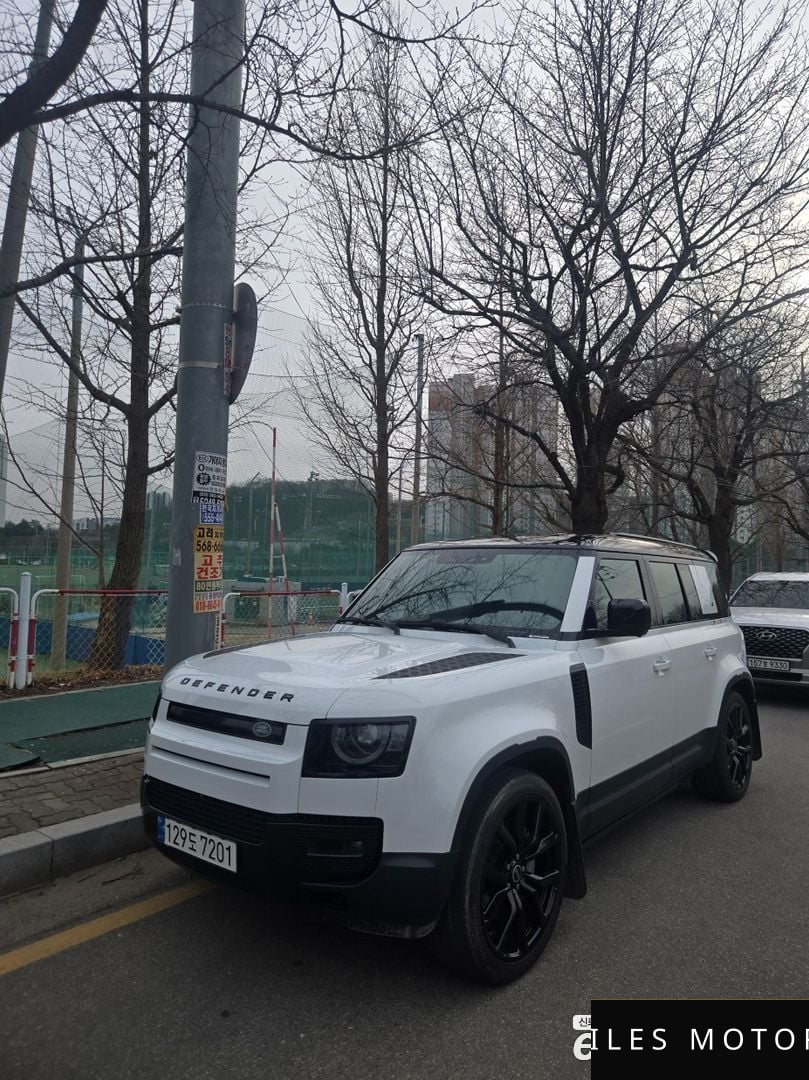 Land Rover Defender 2023 — миниатюра 3