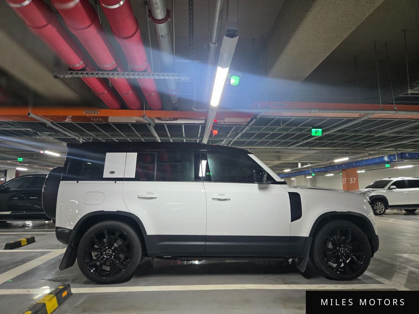 Land Rover Defender 2023 — миниатюра 7