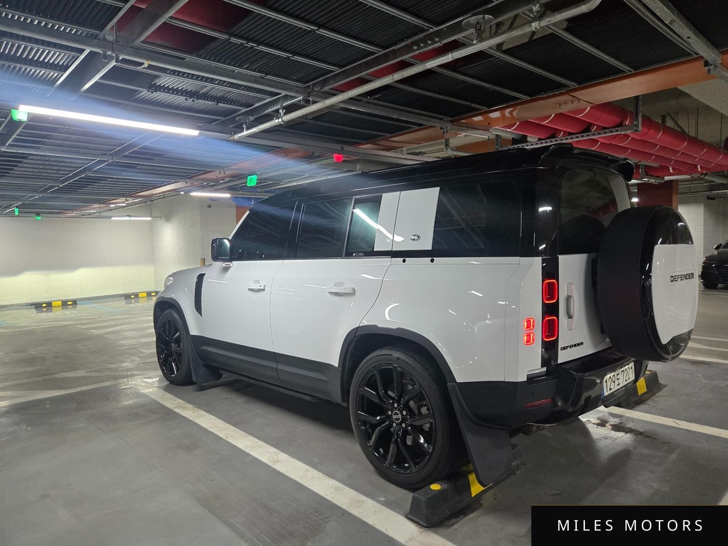 Land Rover Defender 2023 — миниатюра 8