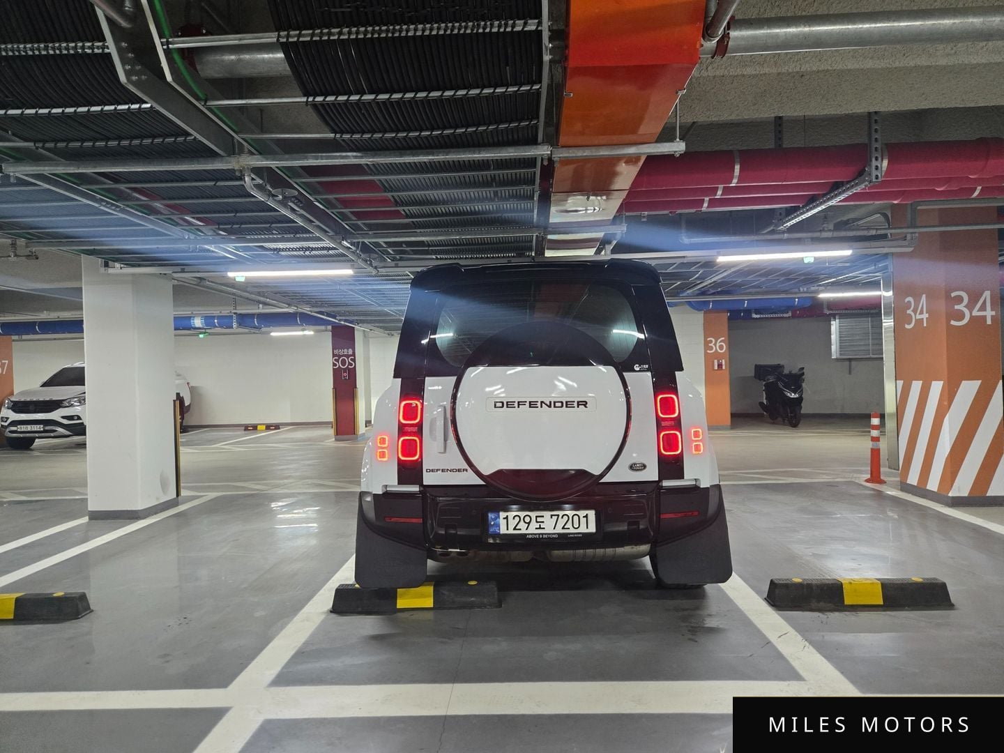 Land Rover Defender 2023 — миниатюра 11
