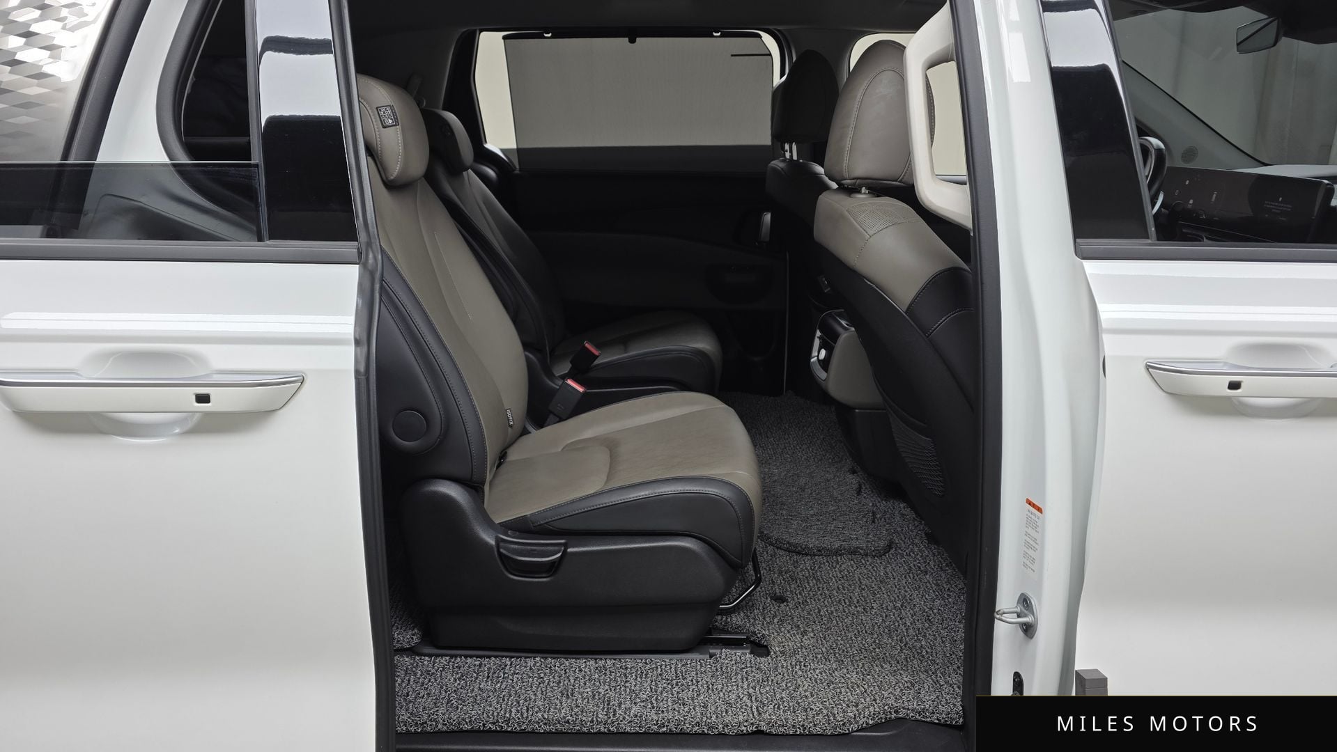 Kia Canival 2024 — миниатюра 12