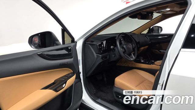 Лексус NX450h+ 2025 — миниатюра 11