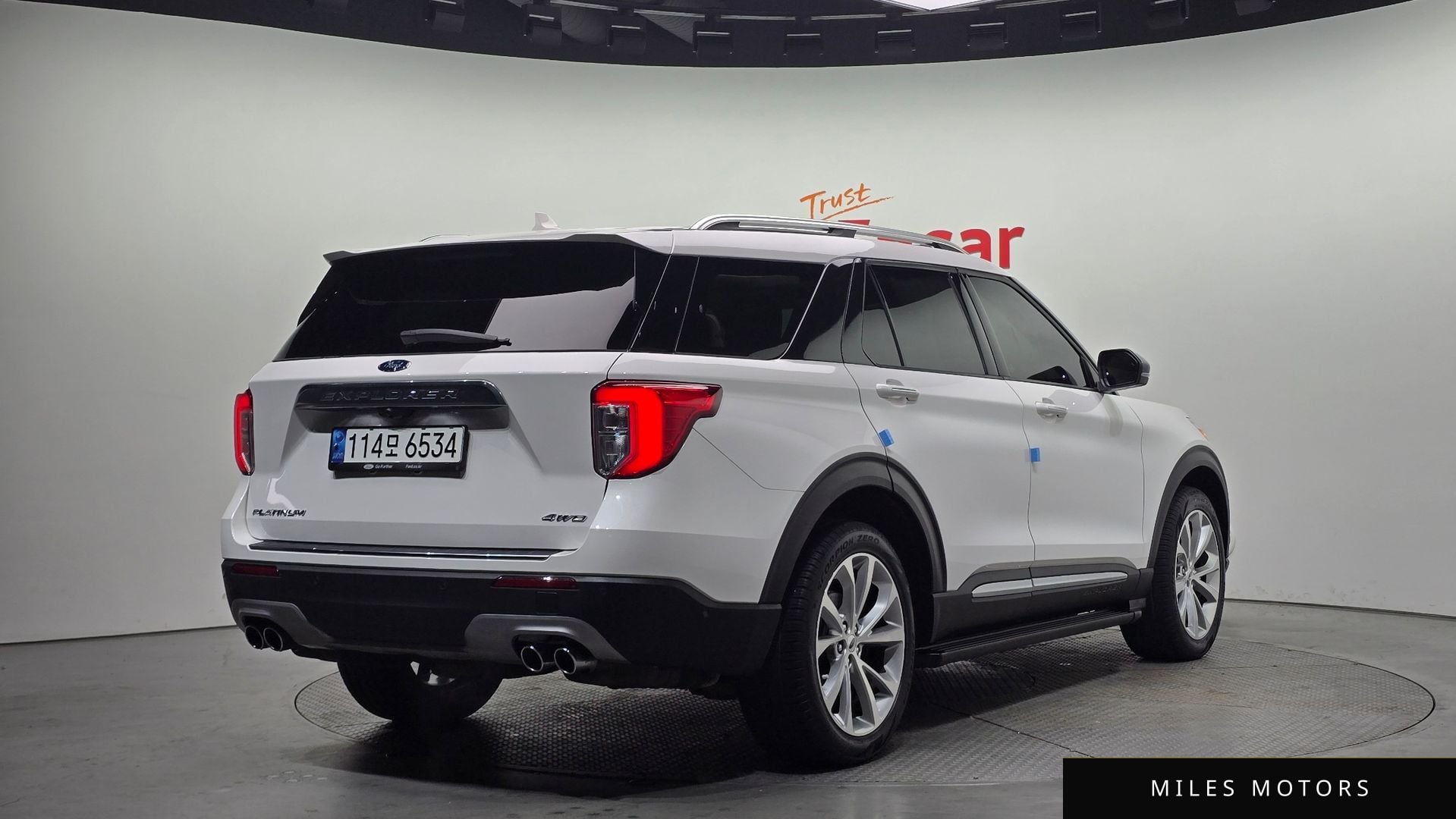 Ford Explorer 2021 — миниатюра 2