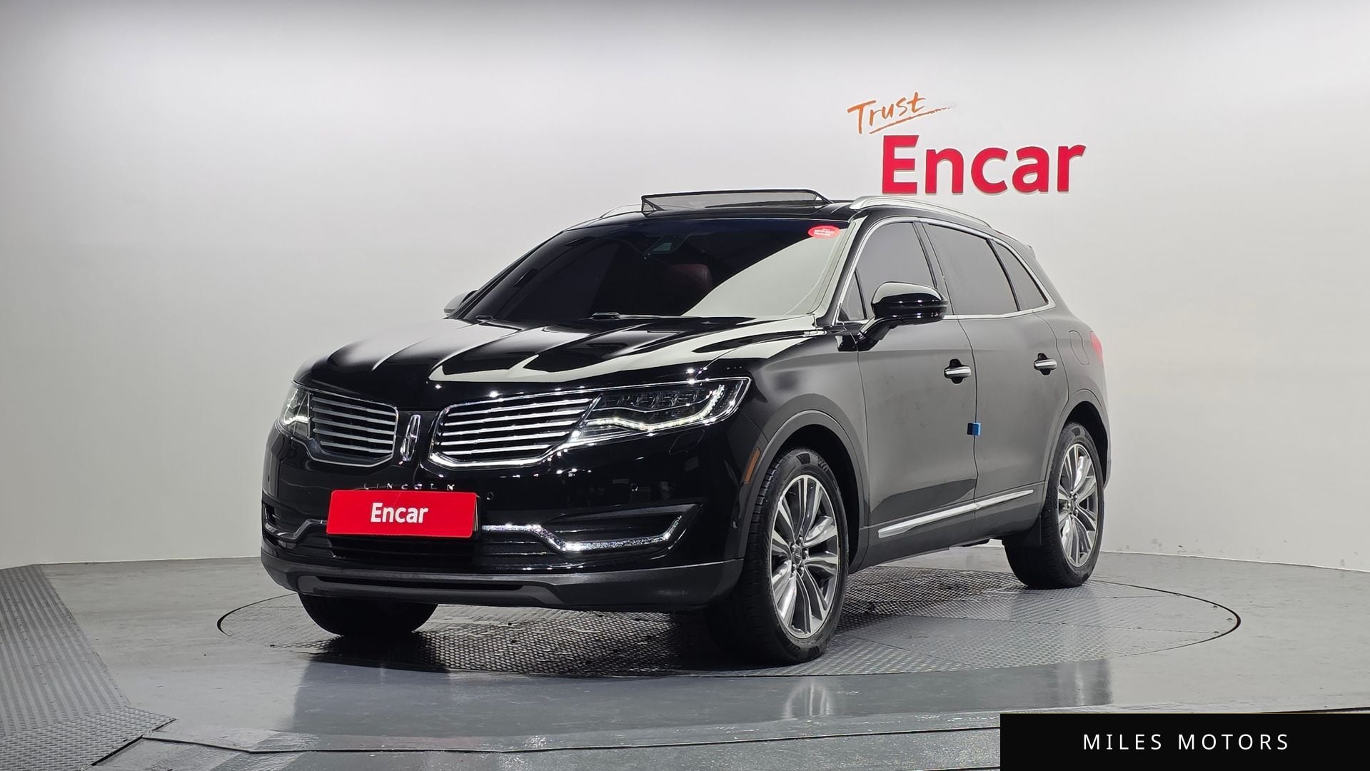 Lincoln MKX 2017 — фото 1 из 12