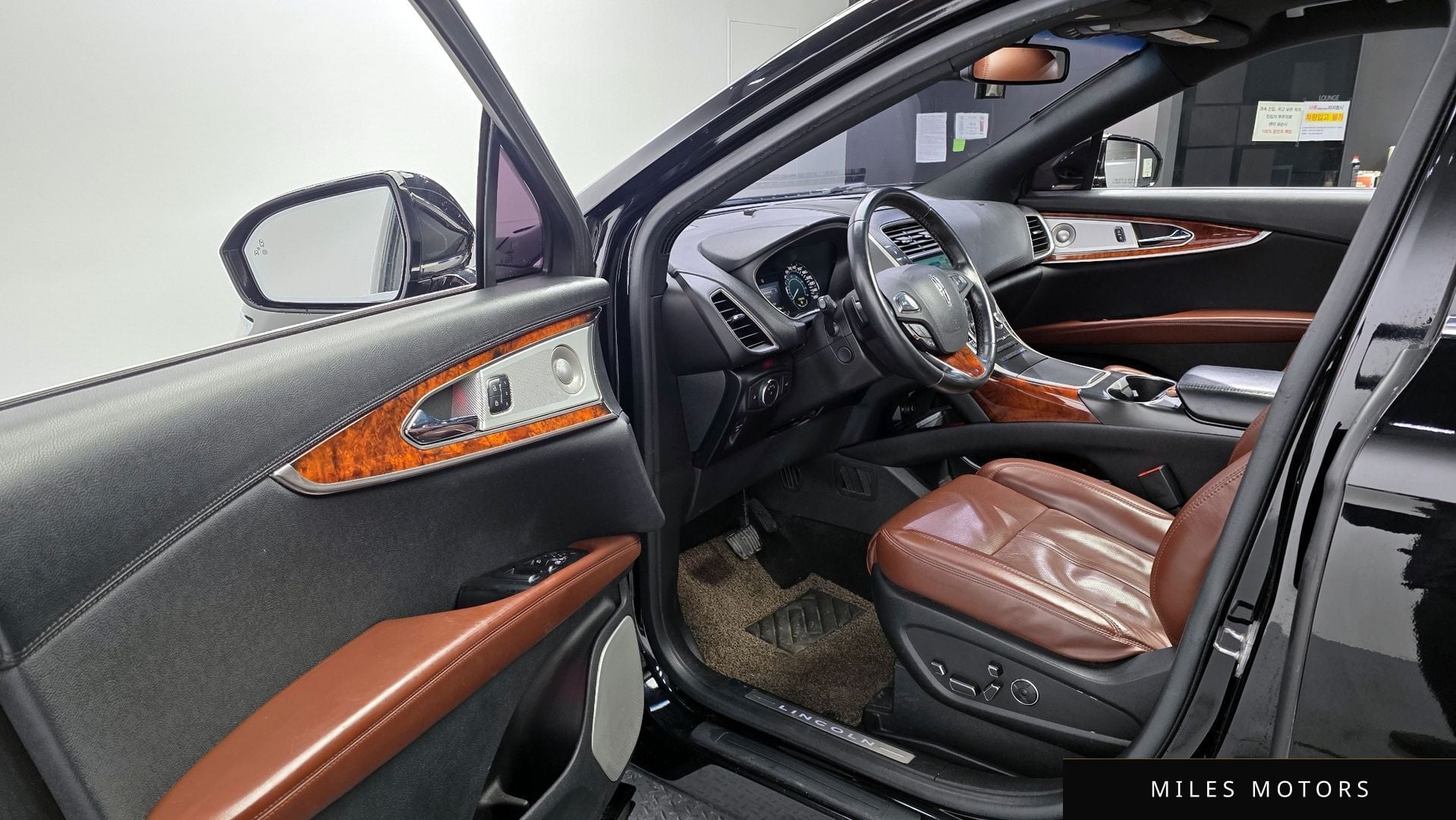 Lincoln MKX 2017 — миниатюра 10