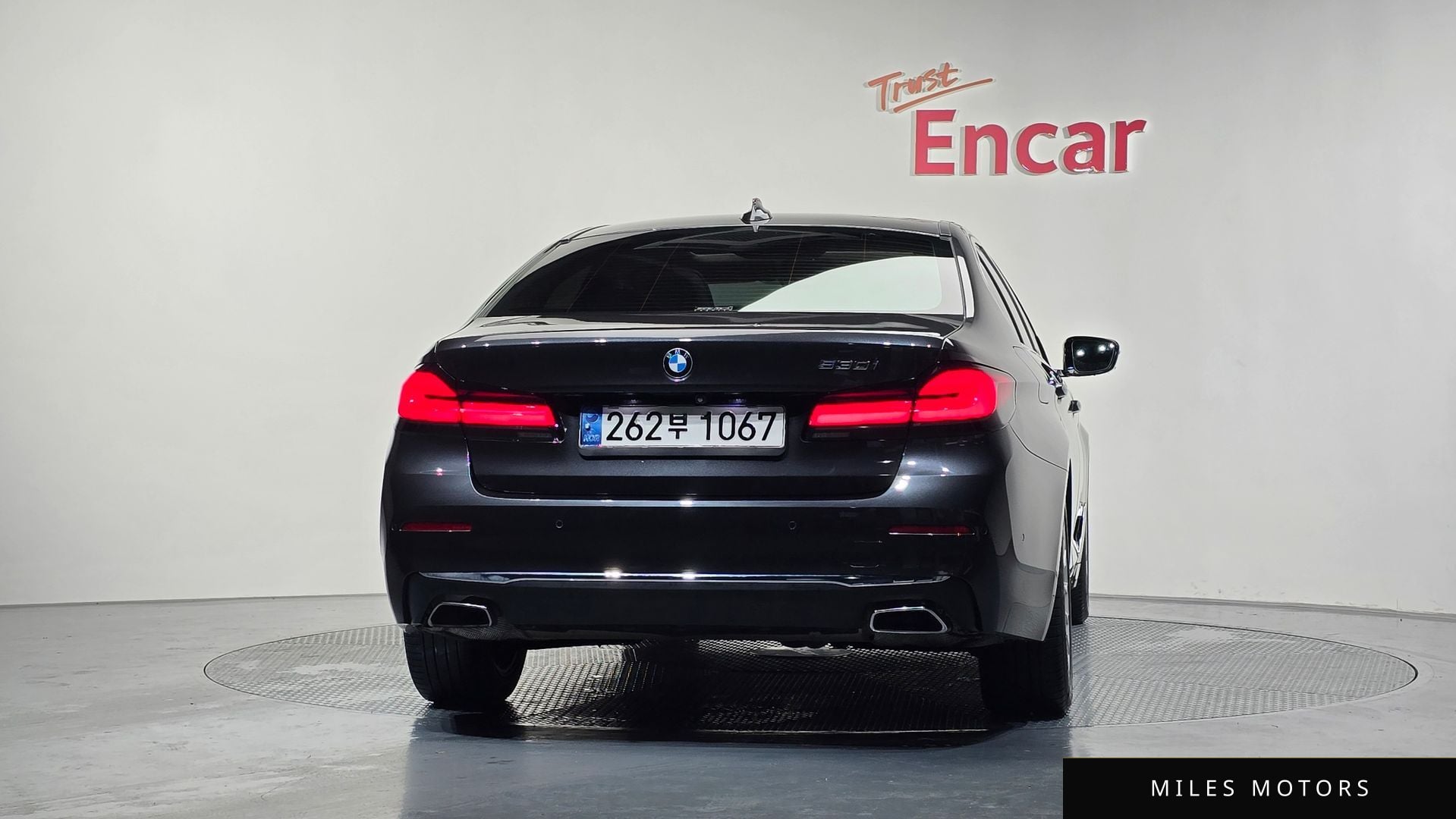 BMW 5 Series (G30) 2021 — миниатюра 4