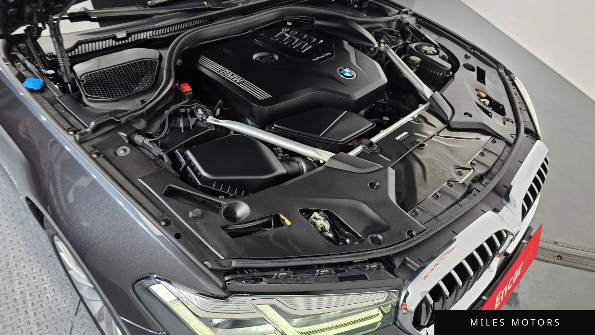 BMW 5 Series (G30) 2021 — миниатюра 6