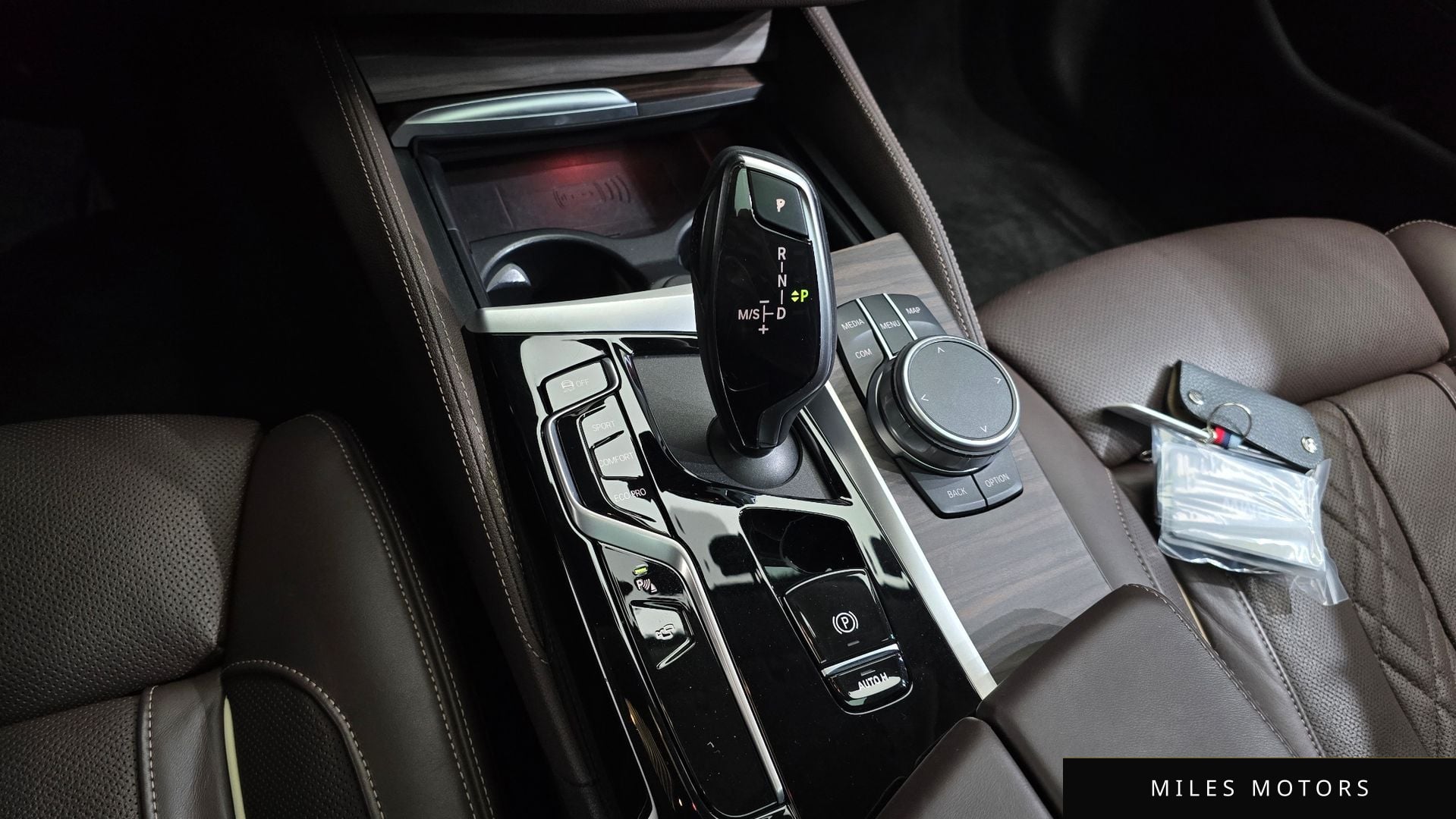 BMW 5 Series (G30) 2021 — миниатюра 9