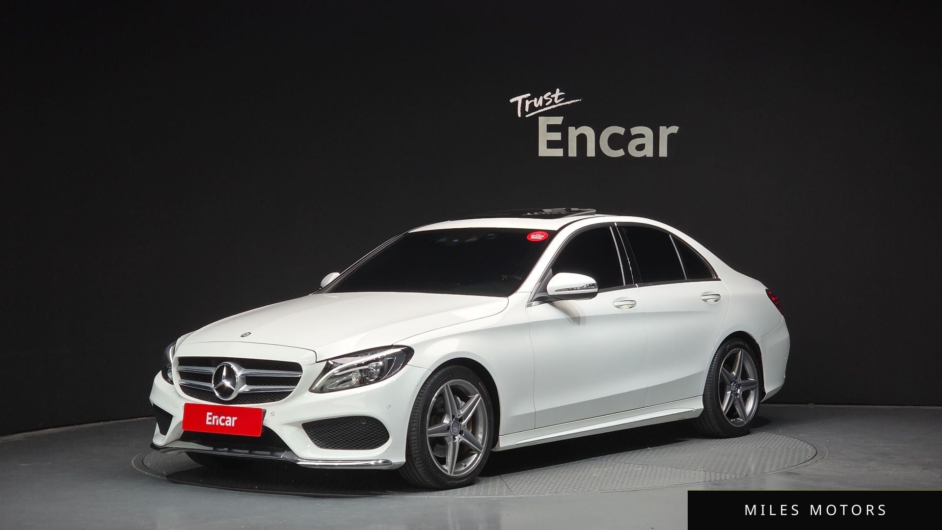 Mercedes-Benz C-Class W205 2017 — фото 1 из 12