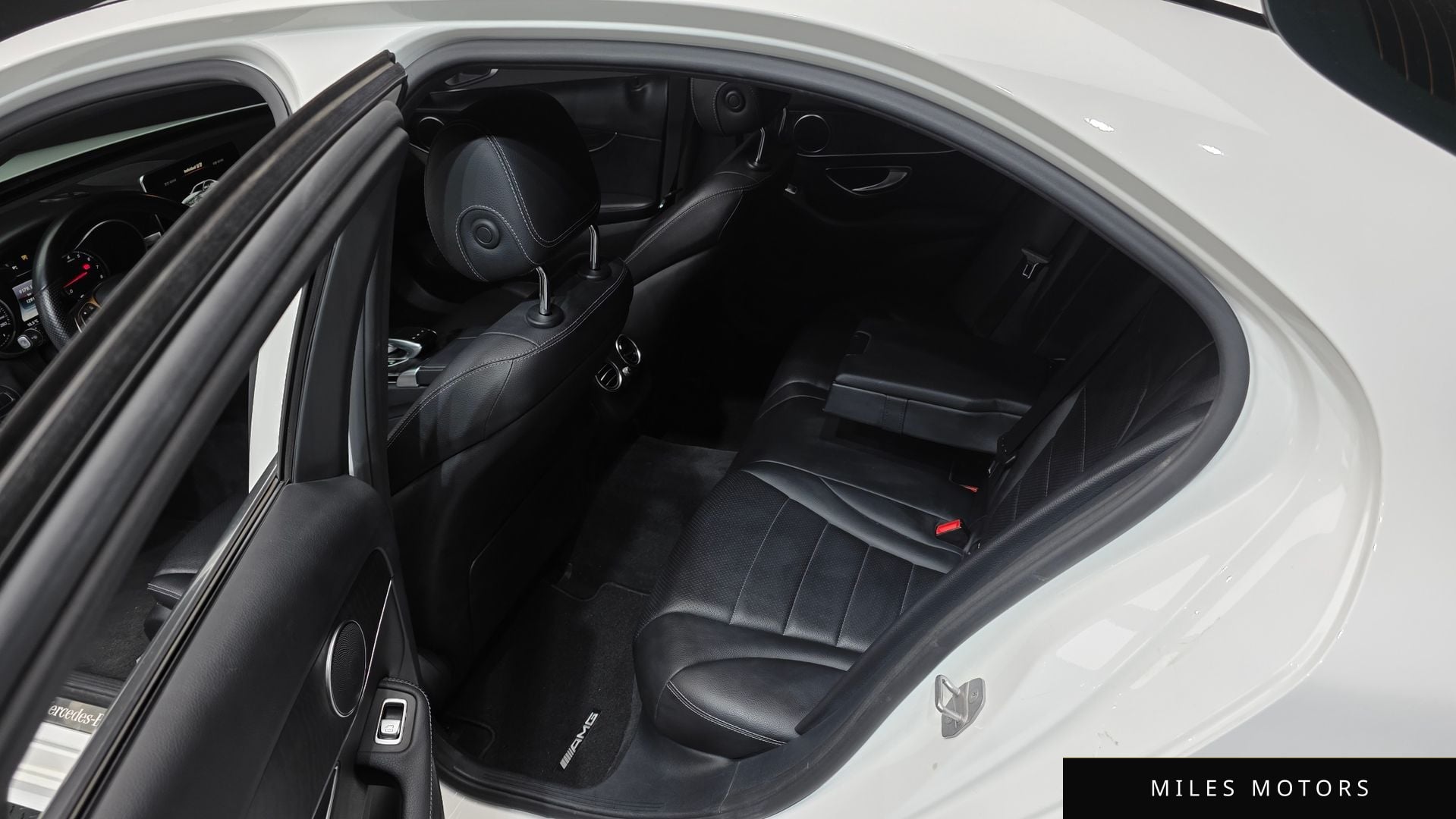 Mercedes-Benz C-Class W205 2017 — миниатюра 11