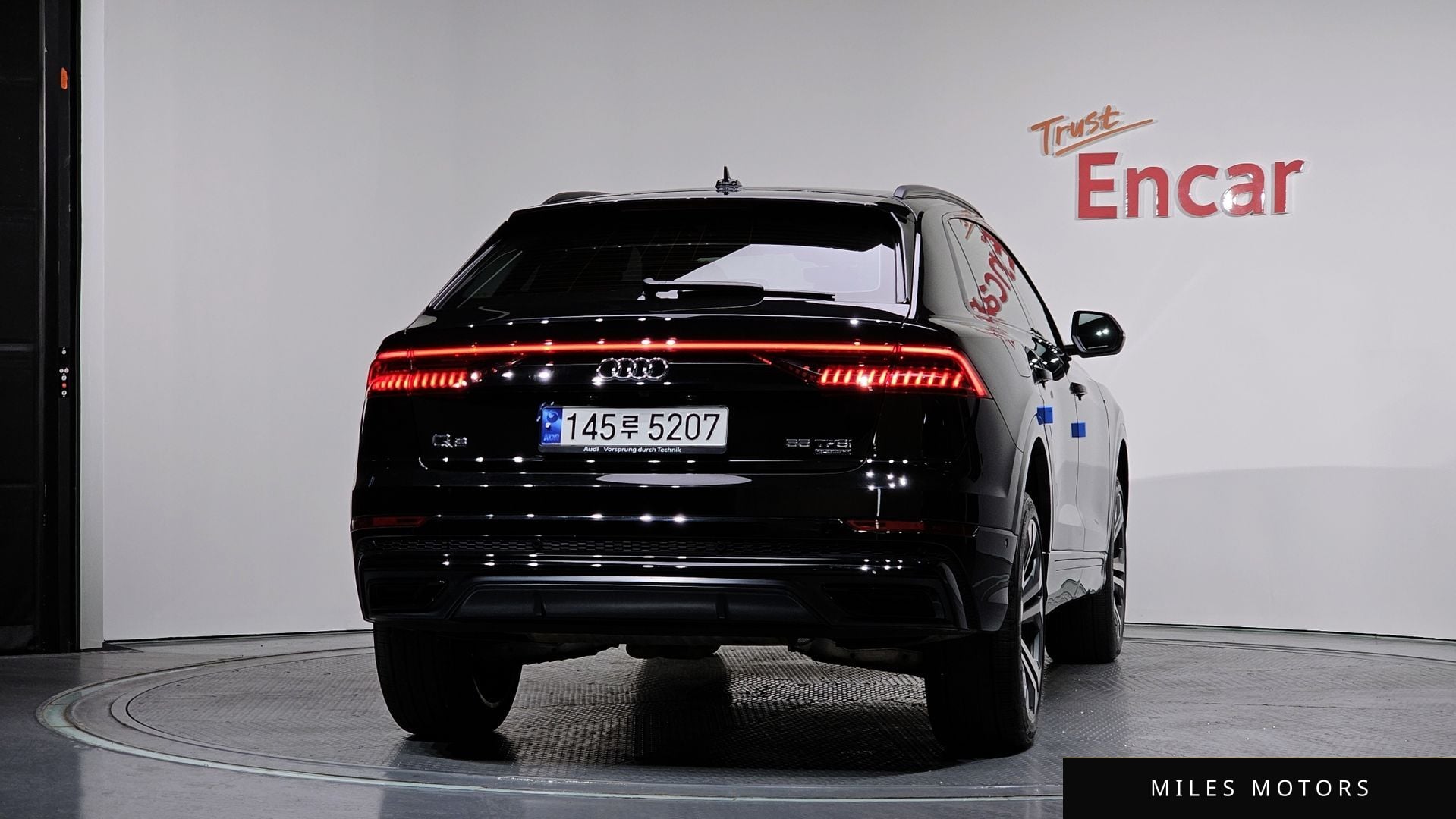 Audi Q8 (4M) 2023 — миниатюра 4