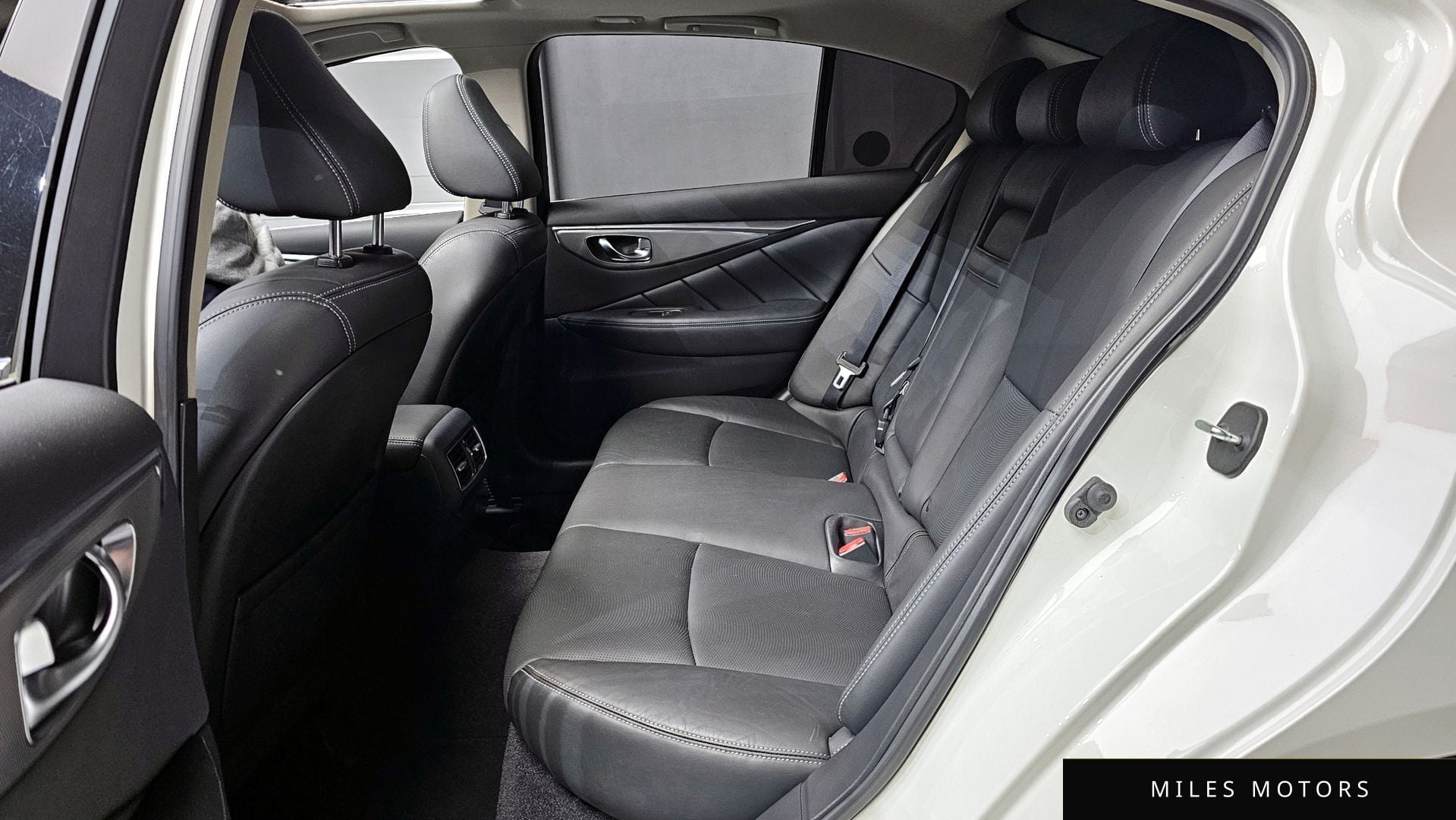 Infiniti Q50 2016 — миниатюра 12