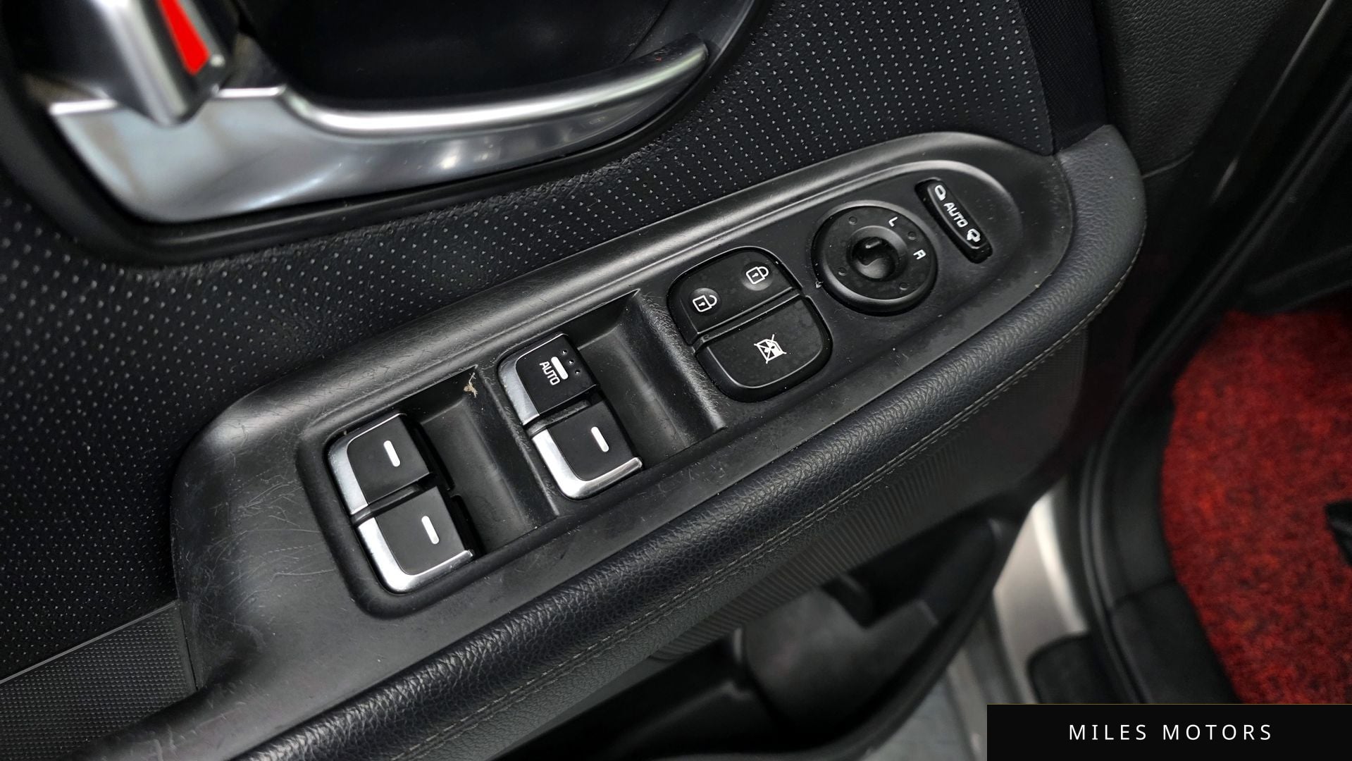 Kia Carens 2014 — миниатюра 11