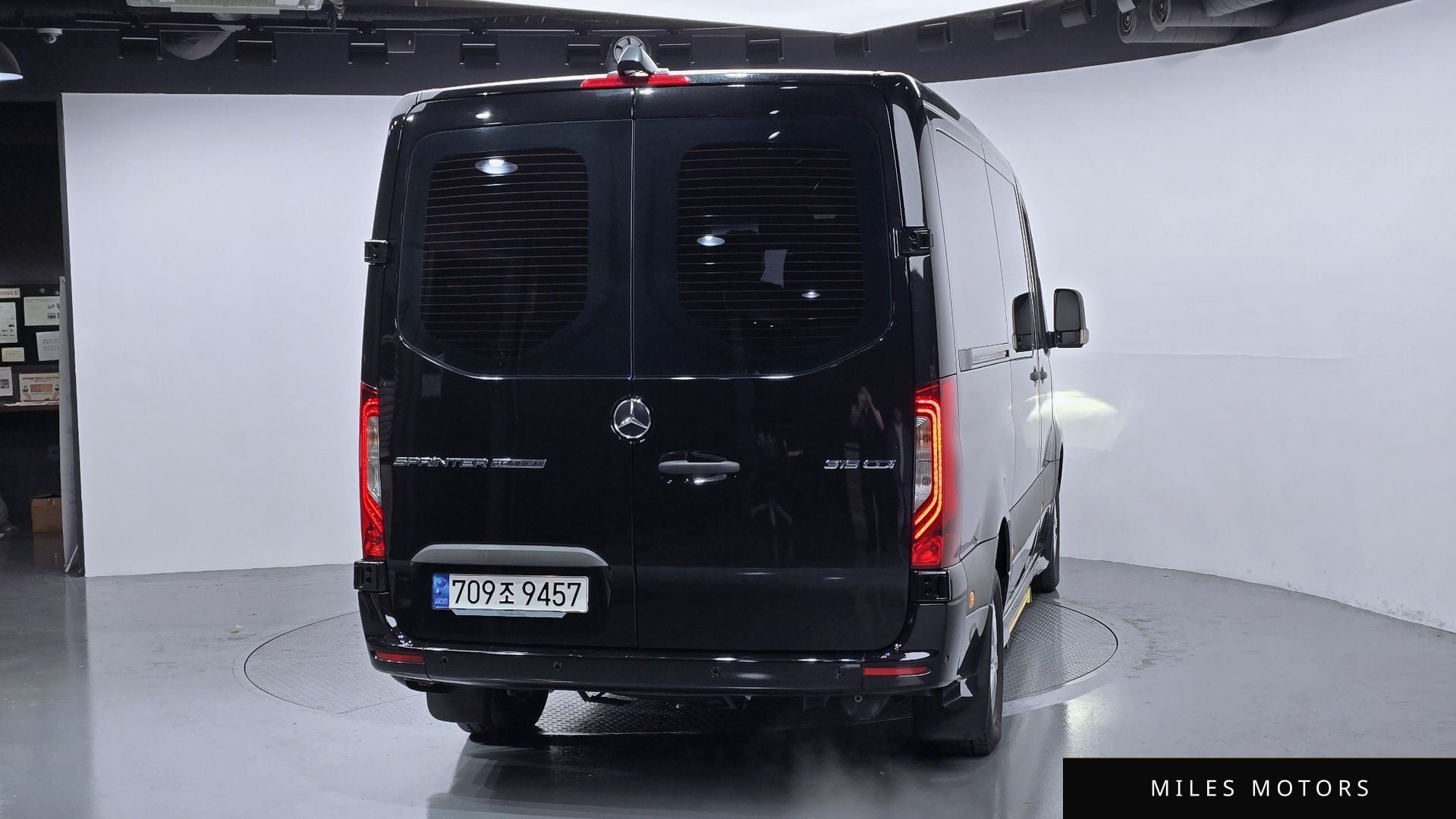 Mercedes-Benz Sprinter 2023 — миниатюра 4