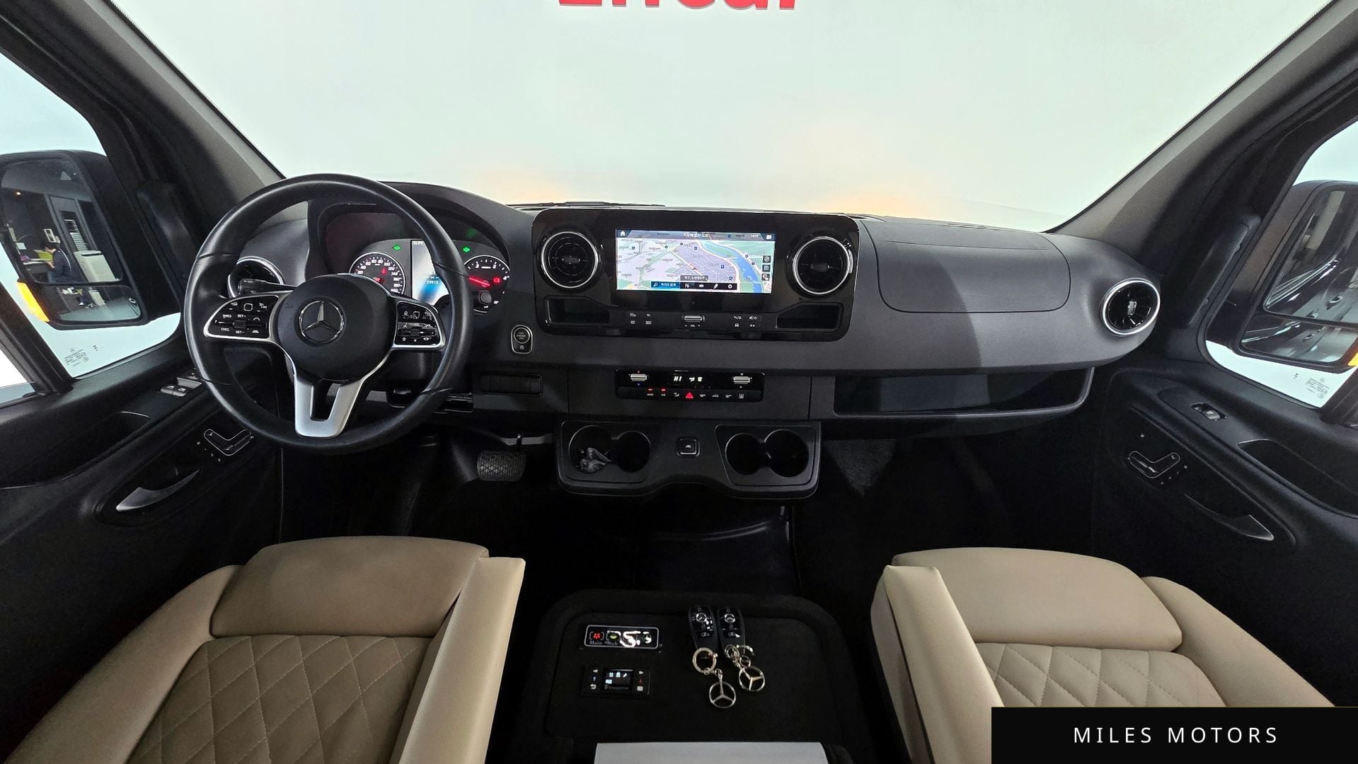 Mercedes-Benz Sprinter 2023 — миниатюра 7