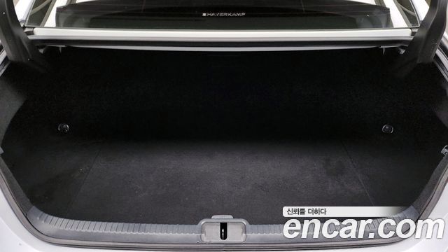 Лексус ES300h 2024 — миниатюра 20