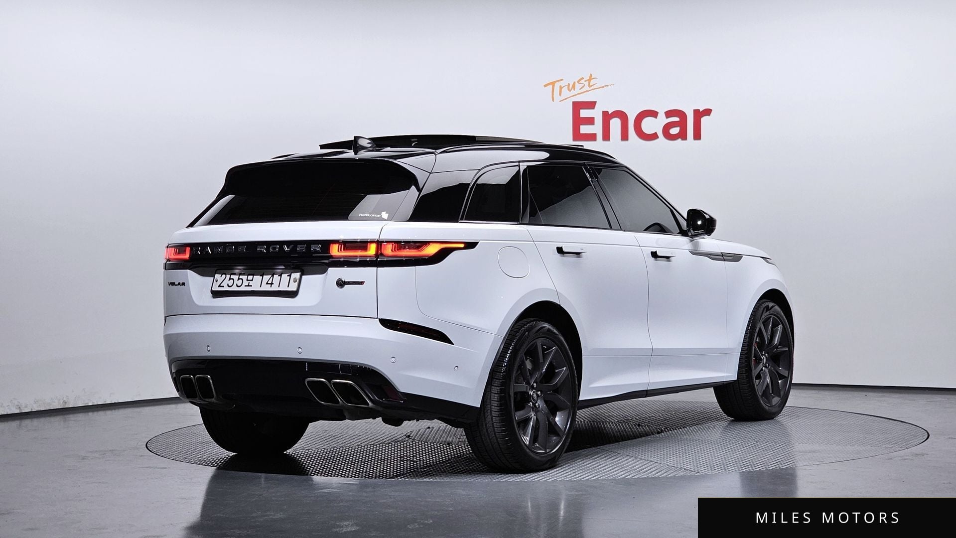 Land Rover Range Rover Velar 2019 — миниатюра 2