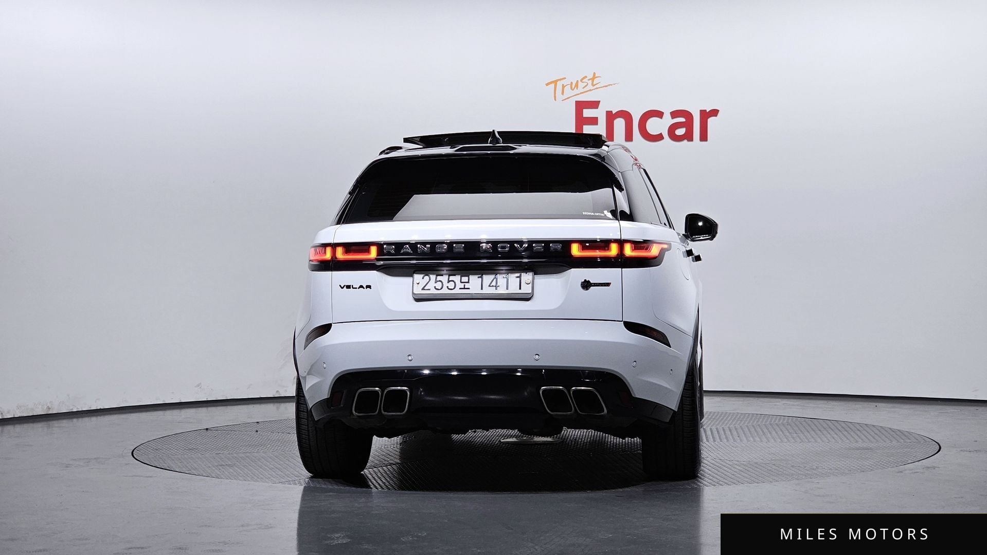 Land Rover Range Rover Velar 2019 — миниатюра 4