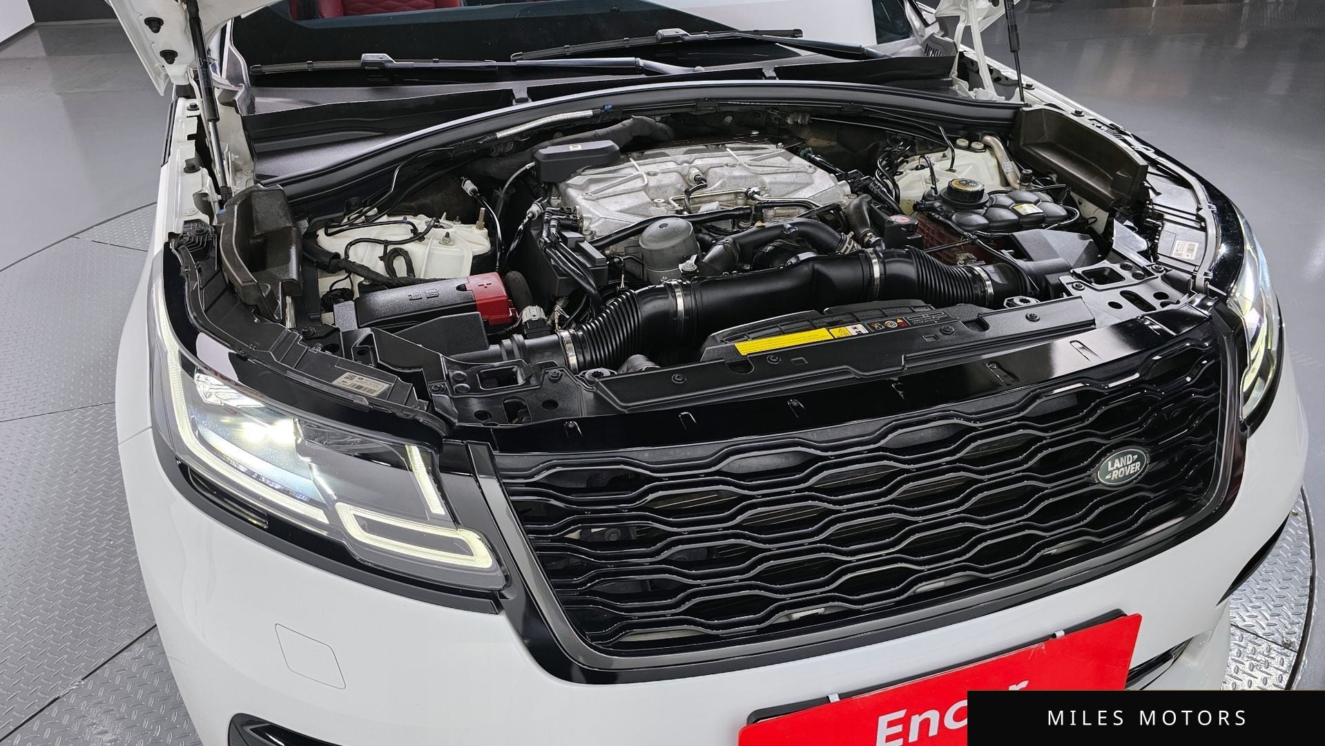 Land Rover Range Rover Velar 2019 — миниатюра 6