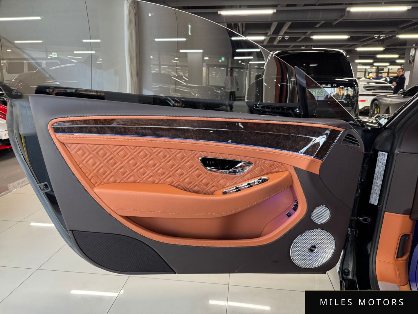 Bentley Continental GT 2021 — миниатюра 5