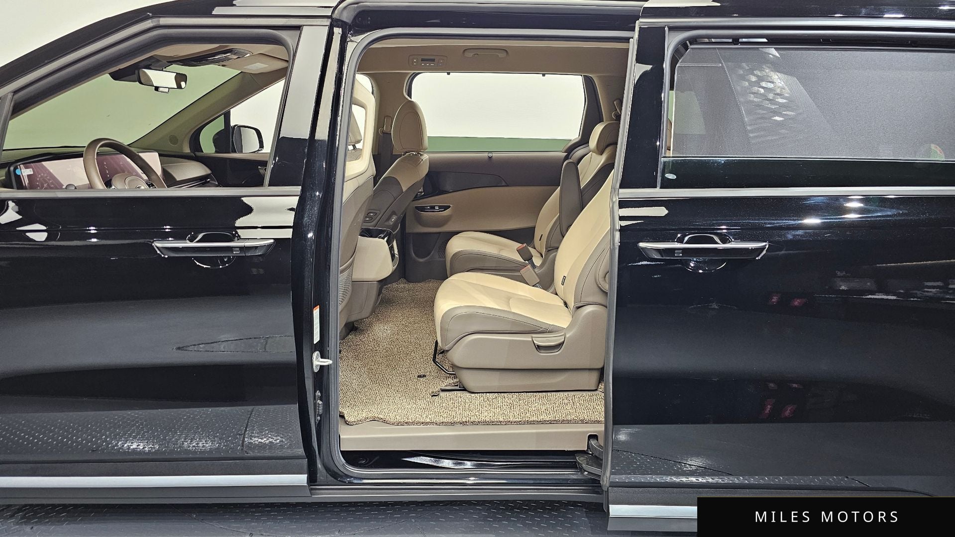 Kia Carnival 2021 — миниатюра 11