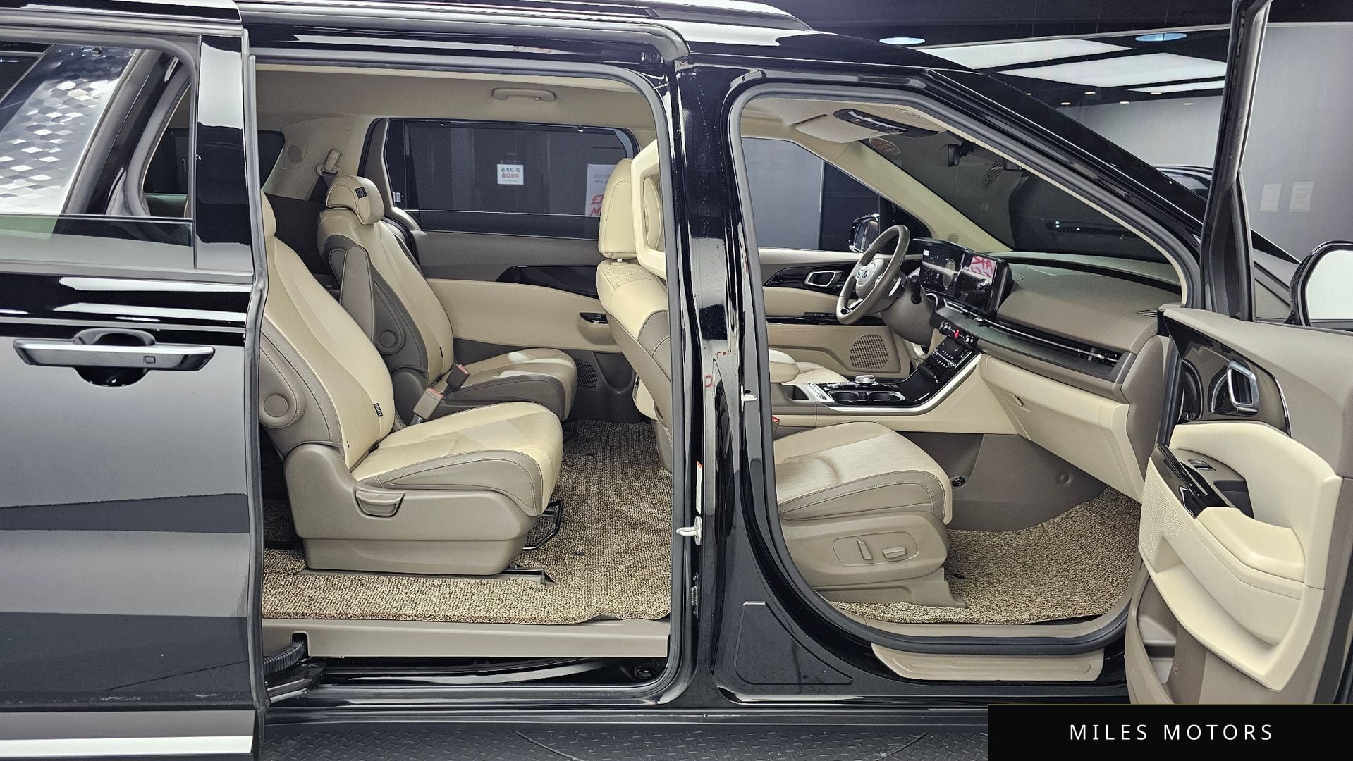 Kia Carnival 2021 — миниатюра 12
