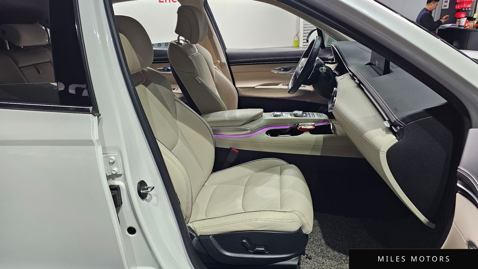 Genesis GV70 2022 — миниатюра 10