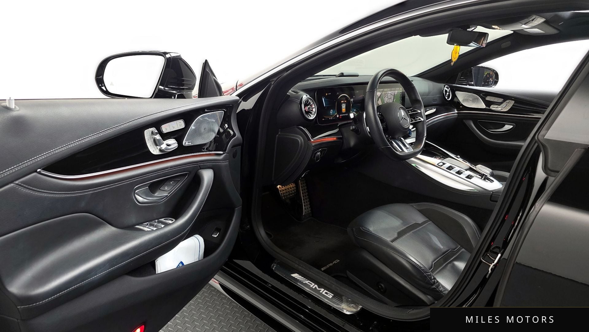 Mercedes-Benz AMG GT 2022 — миниатюра 10