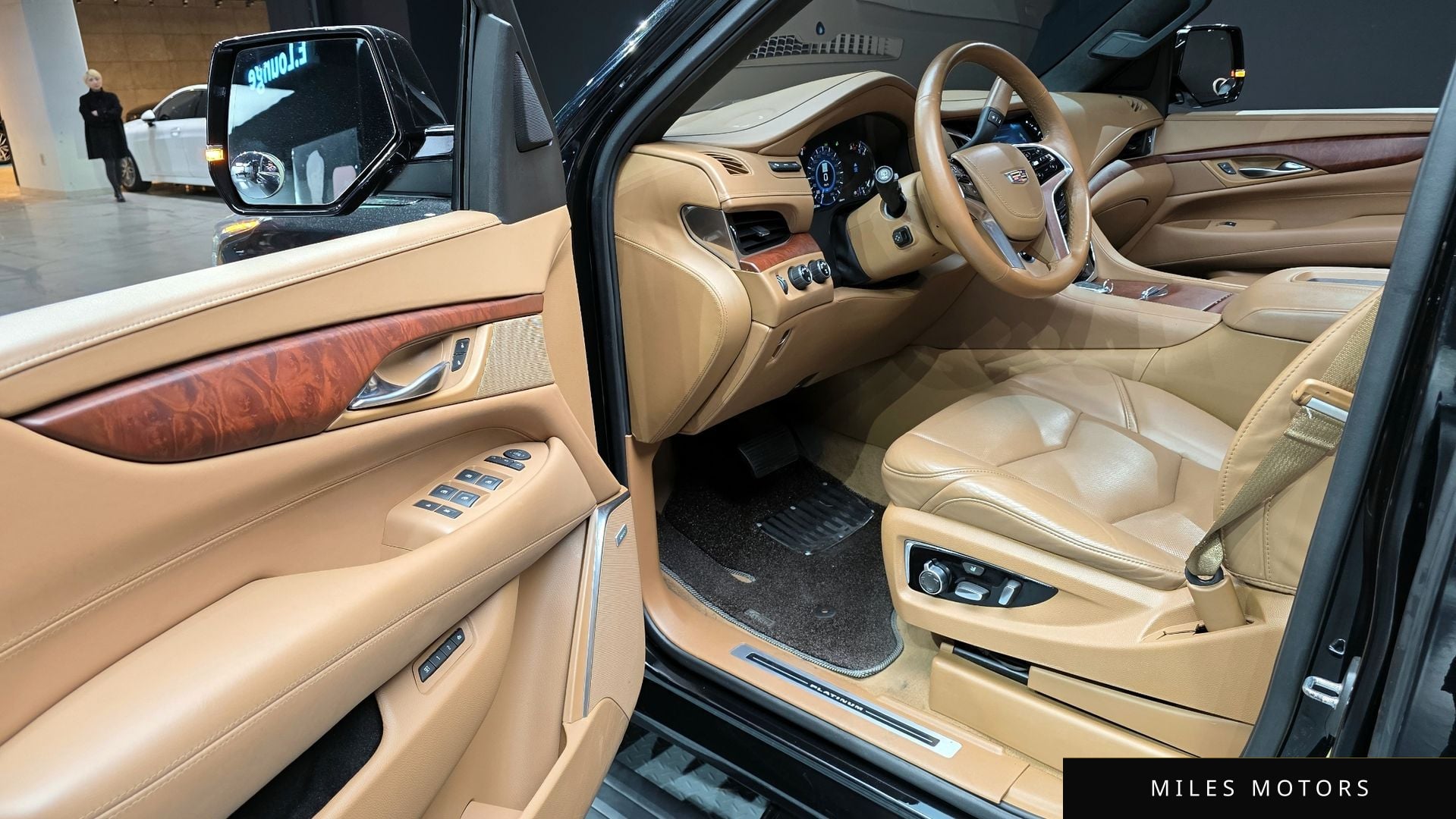 Cadillac Escalade 2017 — миниатюра 11